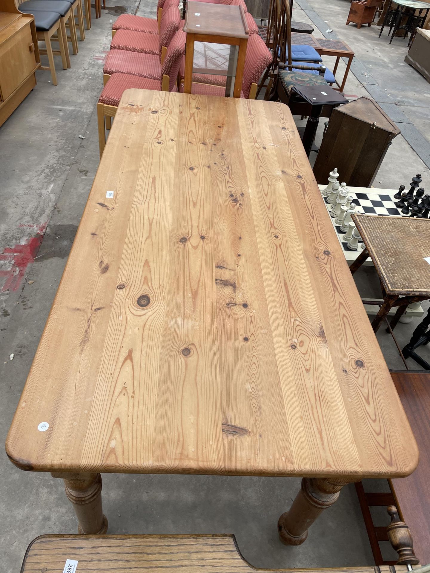 A PINE KITCHEN TABLE ON TURNED LEGS, 72 X 31" - Image 3 of 3