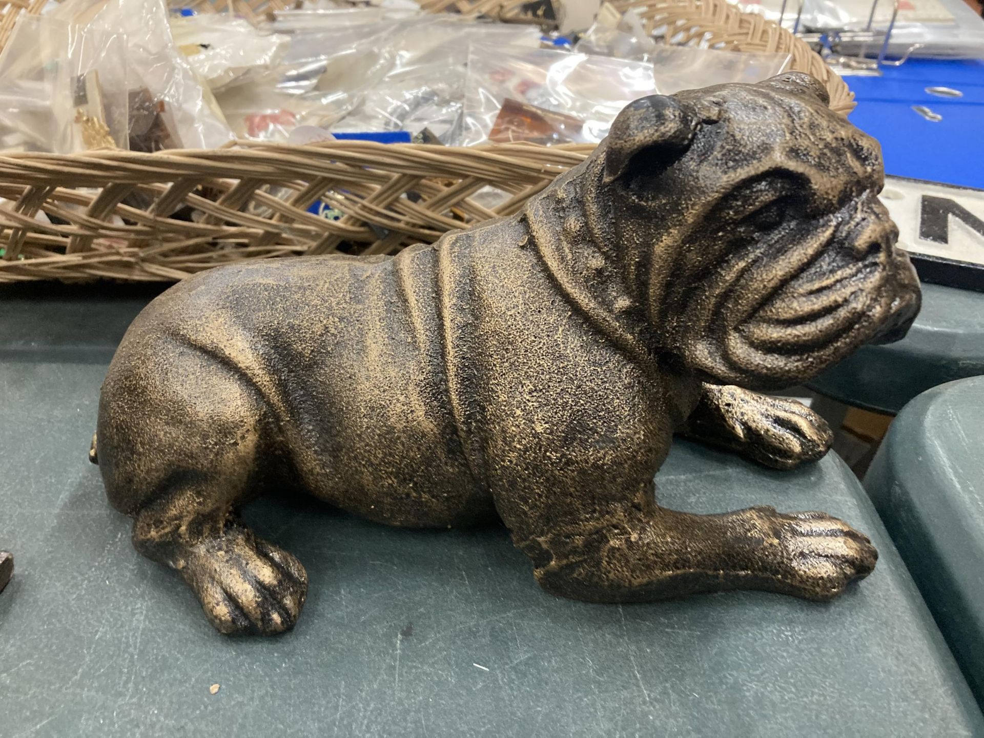 A VERY HEAVY CAST BULLDOG, 11" LONG