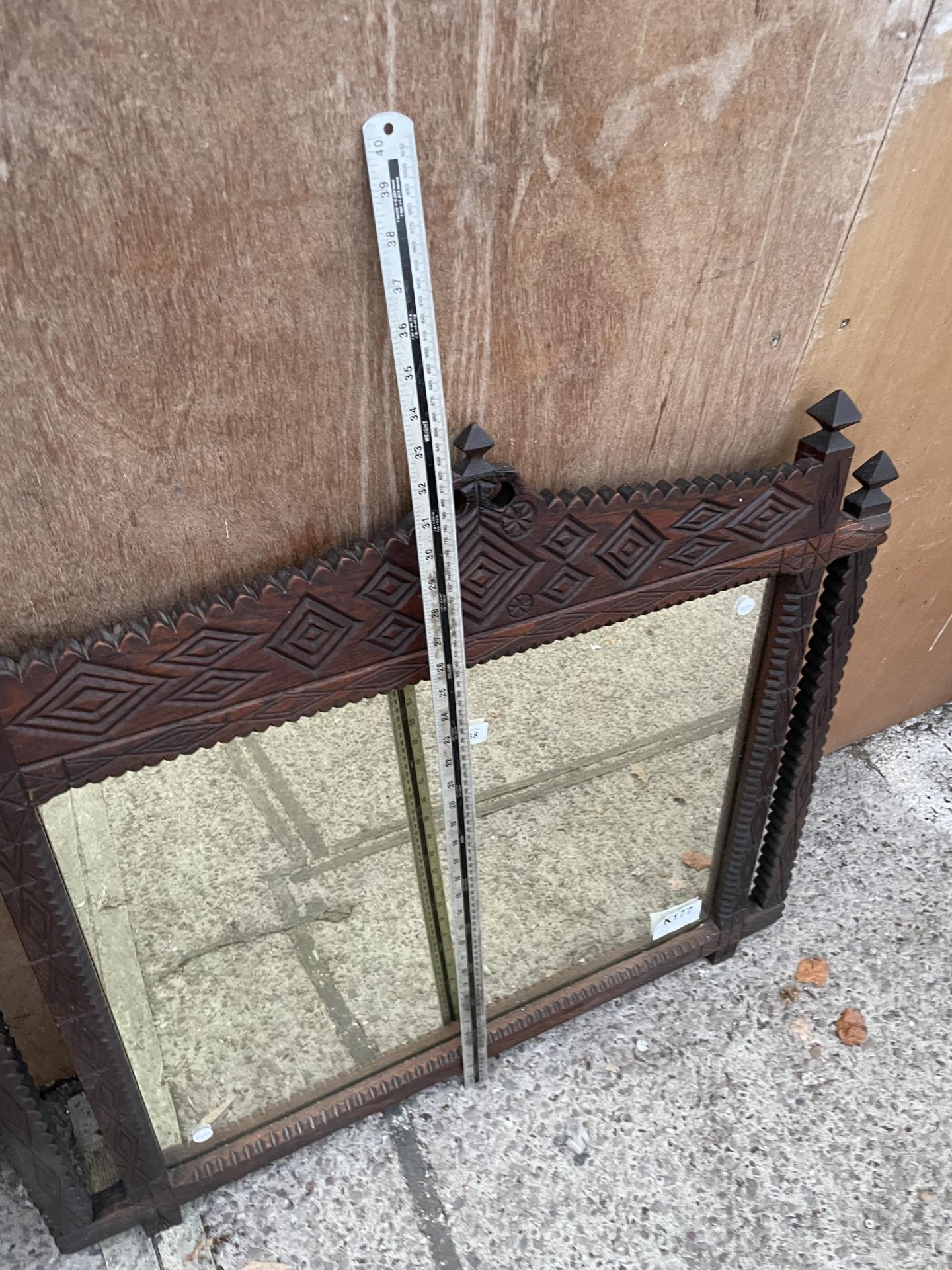 A HEAVILY CARVED OAK VICTORIAN WALL MIRROR, 36 X 32" - Image 3 of 4