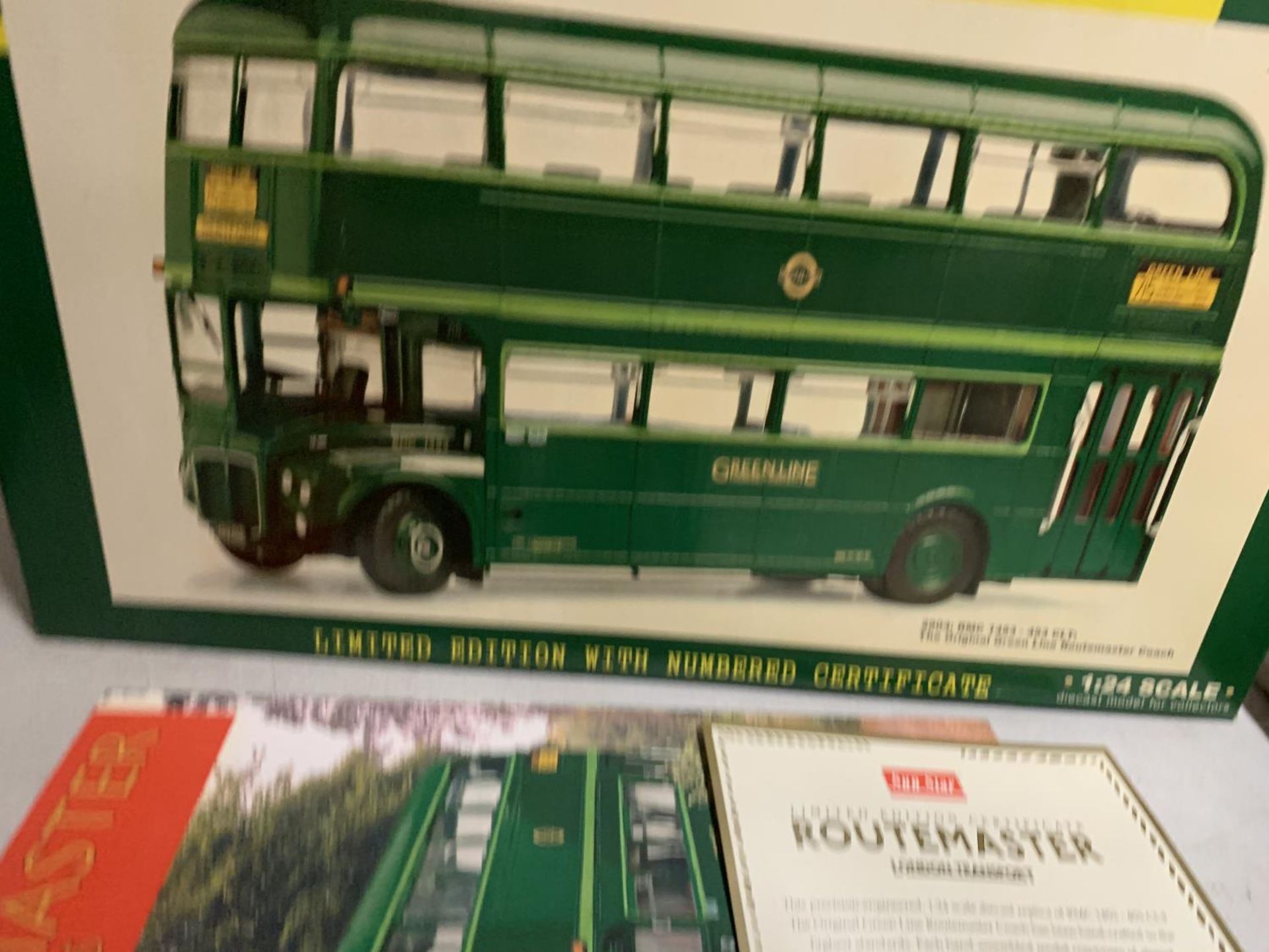 A SUN STAR ROUTEMASTER GREENLINE LIMITED EDITION BUS, 1:24 SCALE - AS NEW IN BOX, WITH NUMBERED - Image 4 of 4