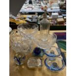 A MIXED LOT OF GLASSWARE TO INCLUDE CUT GLASS FRUIT BOWLS, BLUE ART GLASS CANDLE HOLDERS, SODA