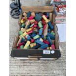 A LARGE QUANTITY OF ASSORTED VINTAGE CHILDRENS BUILDING BLOCKS