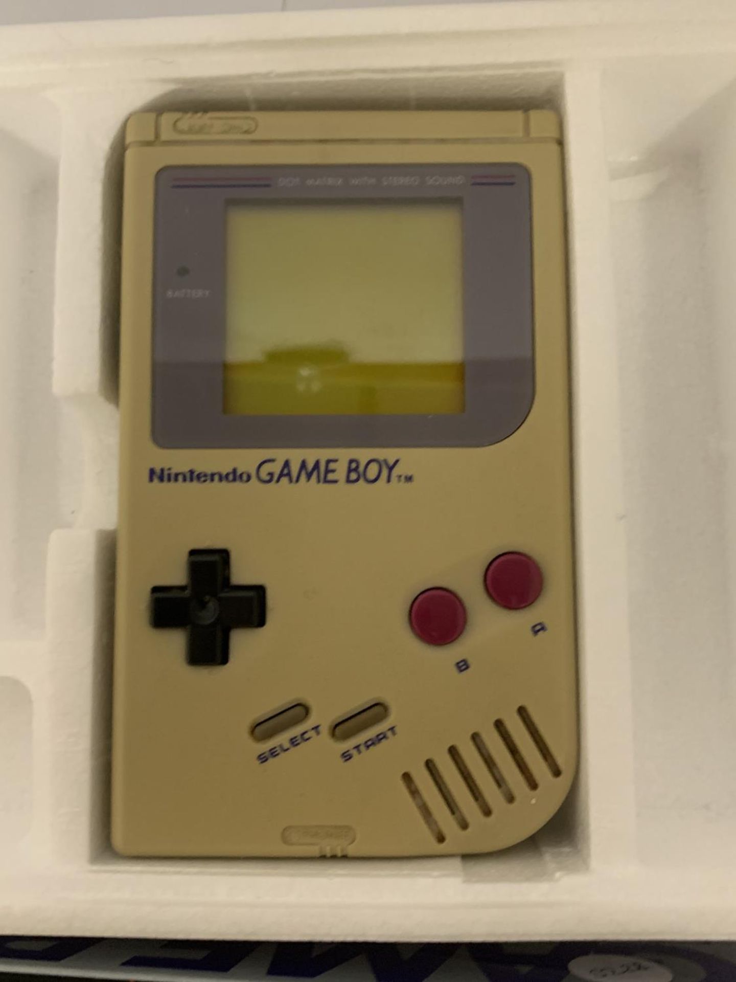 A BOXED NINTENDO GAMEBOY - Image 2 of 4