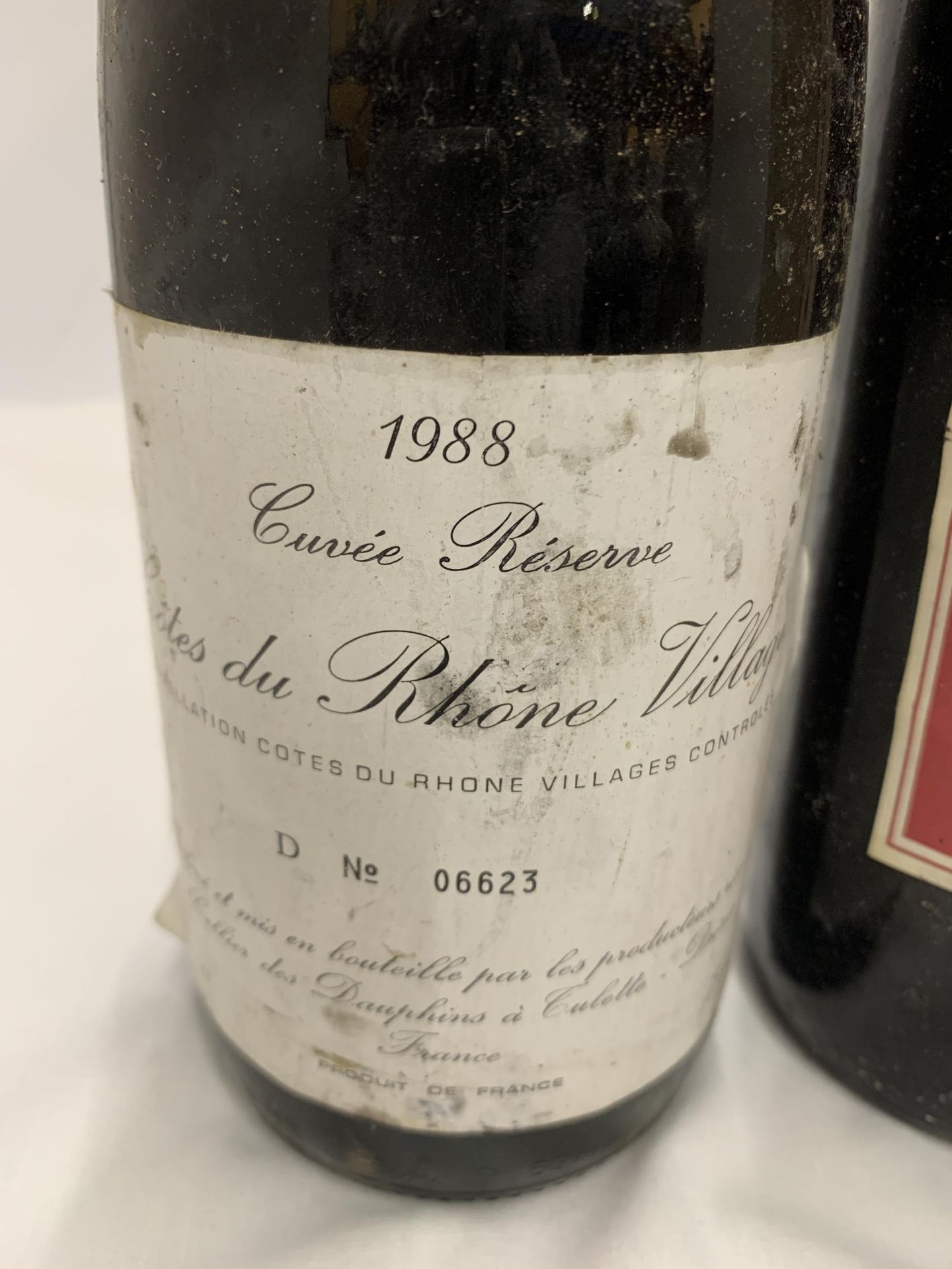 THREE BOTTLES - COTES DU RHONE VILLAGES 1988 CUVEE RESERVE, MUKUYU PINOTAGE 1989 RESERVE SUPERIEUR - Bild 2 aus 5