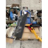 AN ASSORTMENT OF HOUSEHOLD CLEARANCE ITEMS