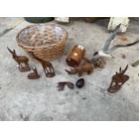 AN ASSORTMENT OF TREEN ITEMS TO INCLUDE ANIMAL FIGURES AND A TANKARD ETC