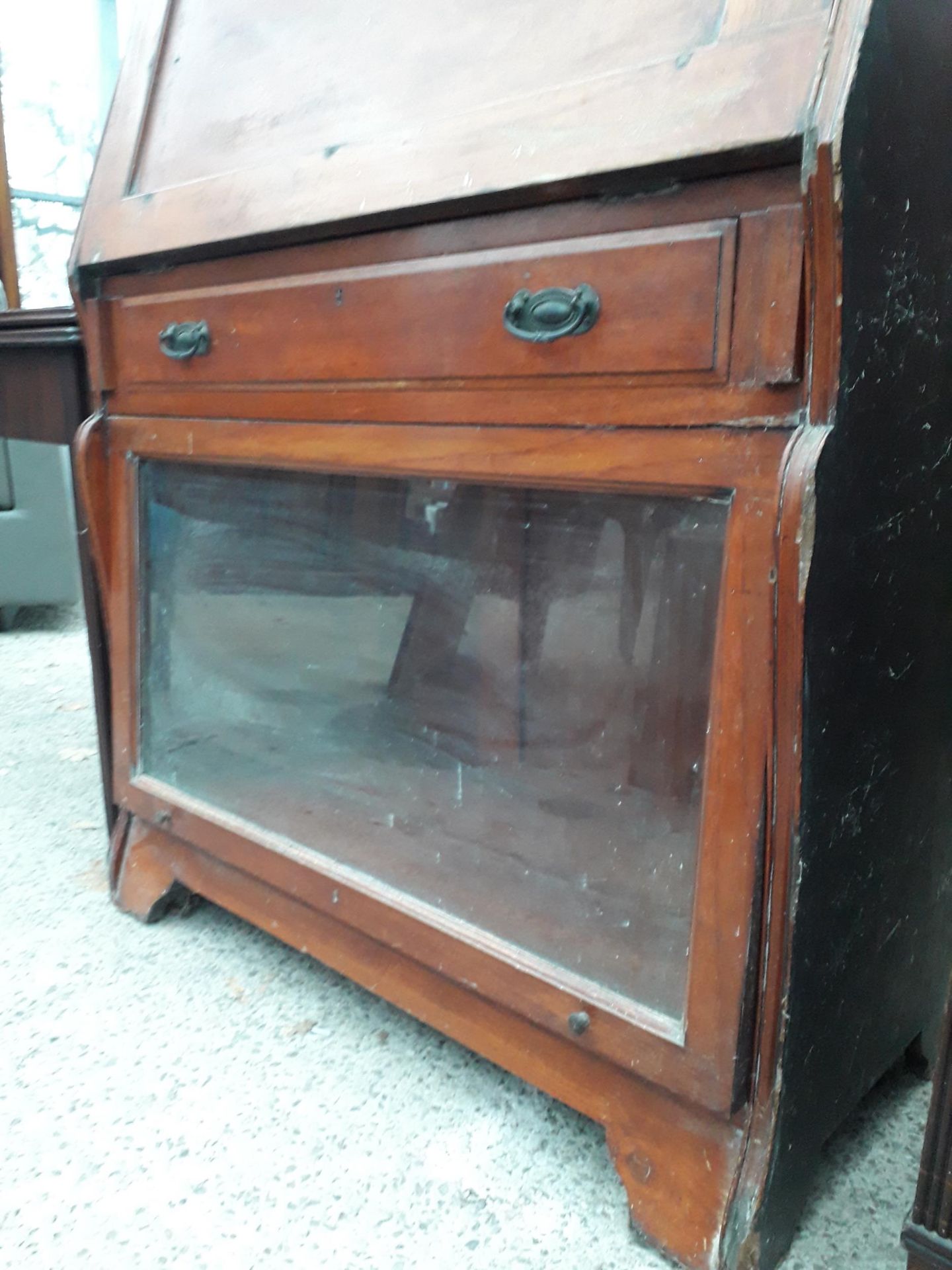 AN EDWARDIAN GLOBE WERNICKE STYLE BUREAU BOOKCASE WITH FITTED INTERIOR, SINGLE DRAWER, TWO SMALL AND - Image 6 of 6