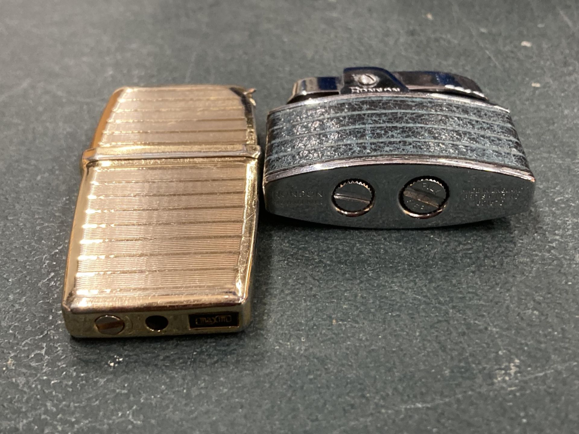 TWO VINTAGE LIGHTERS TO INCLUDE RONSON EXAMPLE - Bild 2 aus 2