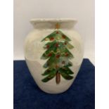 AN ANITA HARRIS HAND PAINTED AND SIGNED IN GOLD LUSTRE CHRISTMAS TREE VASE