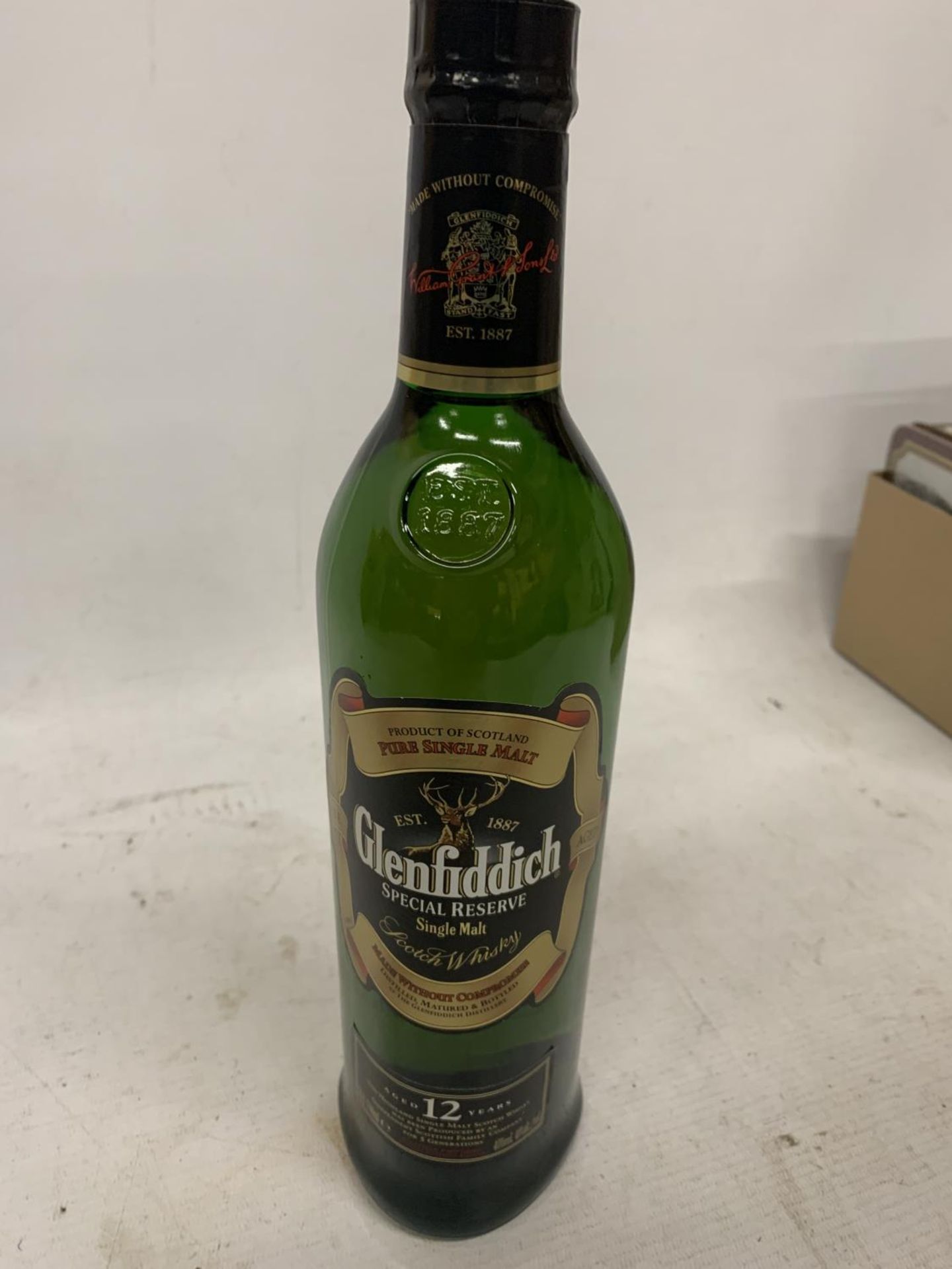 A 70CL BOTTLE OF GLENFIDDICH SINGLE MALT 12 YR OLD SCOTCH WHISKY