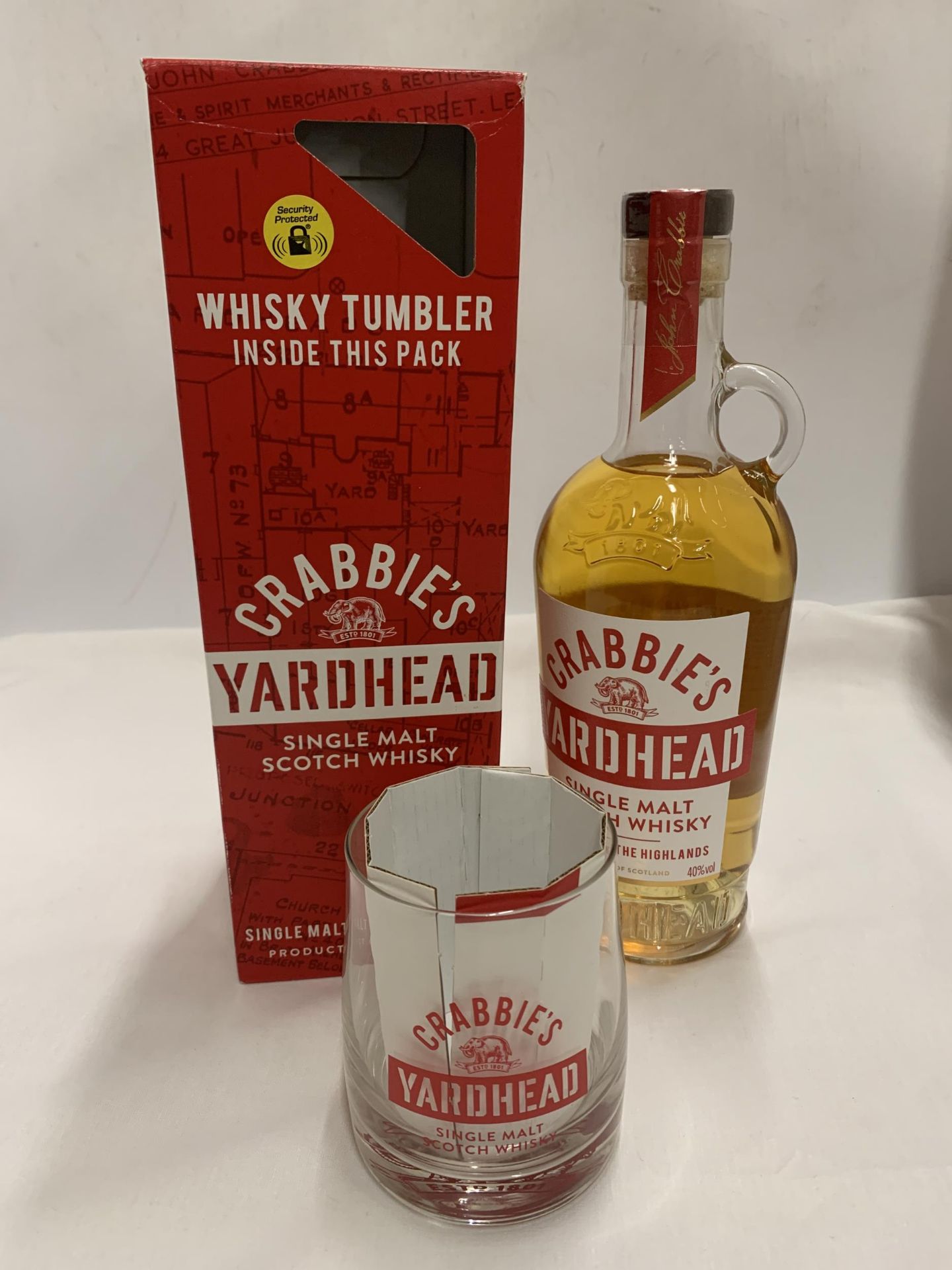 A BOXED 70CL BOTTLE - CRABBIE'S YARDHEAD SINGLE MALT WHISKY WITH BRANDED GLASS