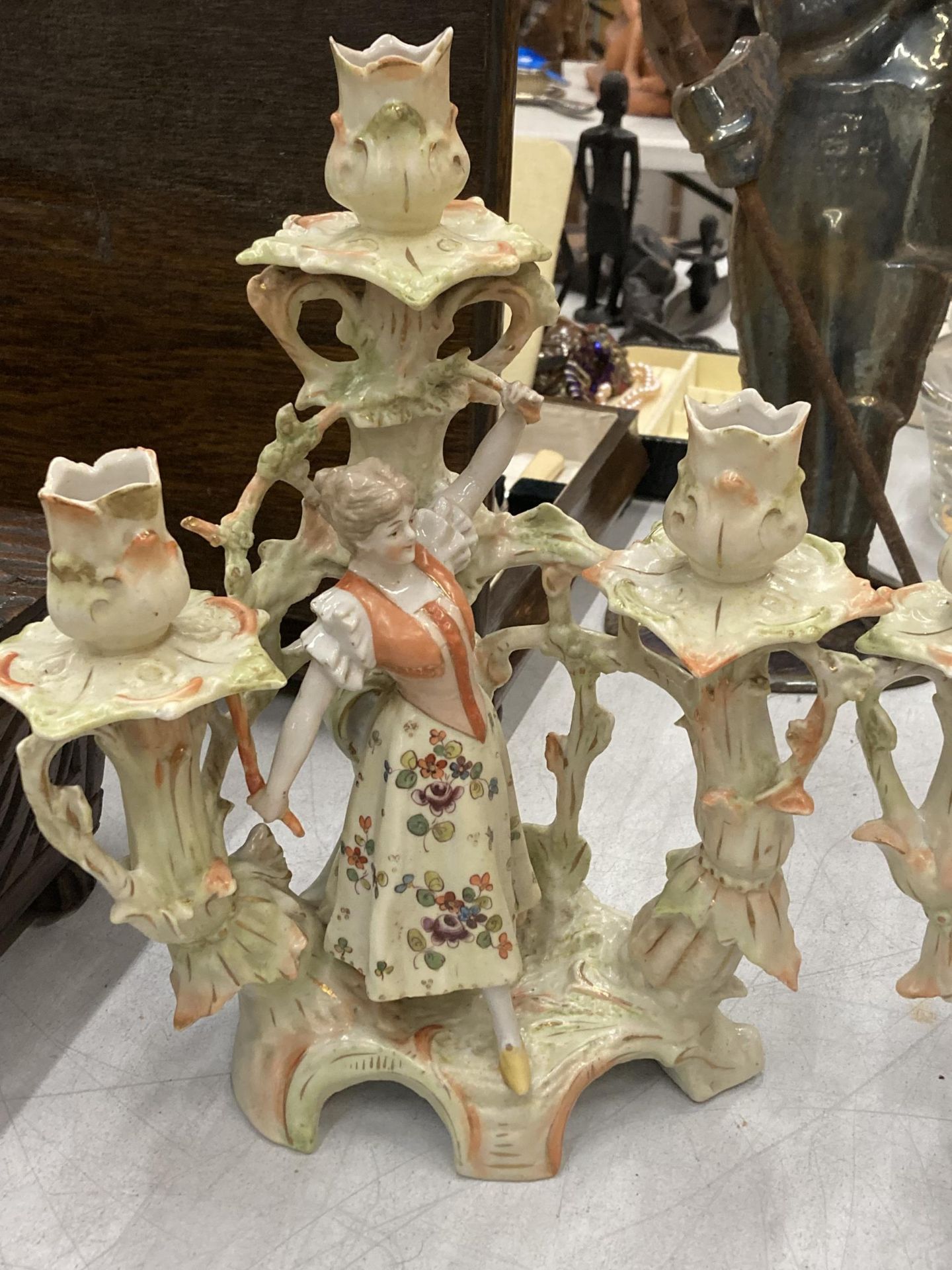 A PAIR OF CONTINENTAL PORCELAIN FIGURAL CANDLESTICKS - Image 2 of 4