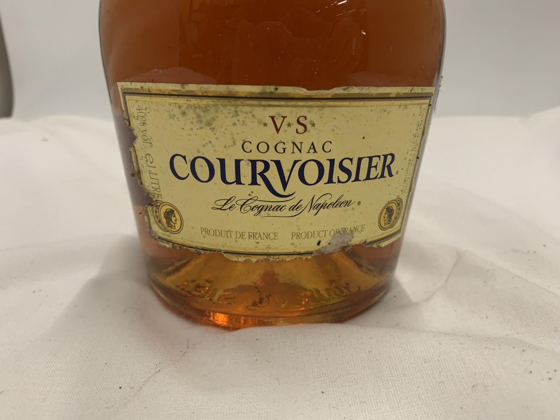 A 1L BOTTLE - COURVOISIER V.S COGNAC - Image 2 of 3