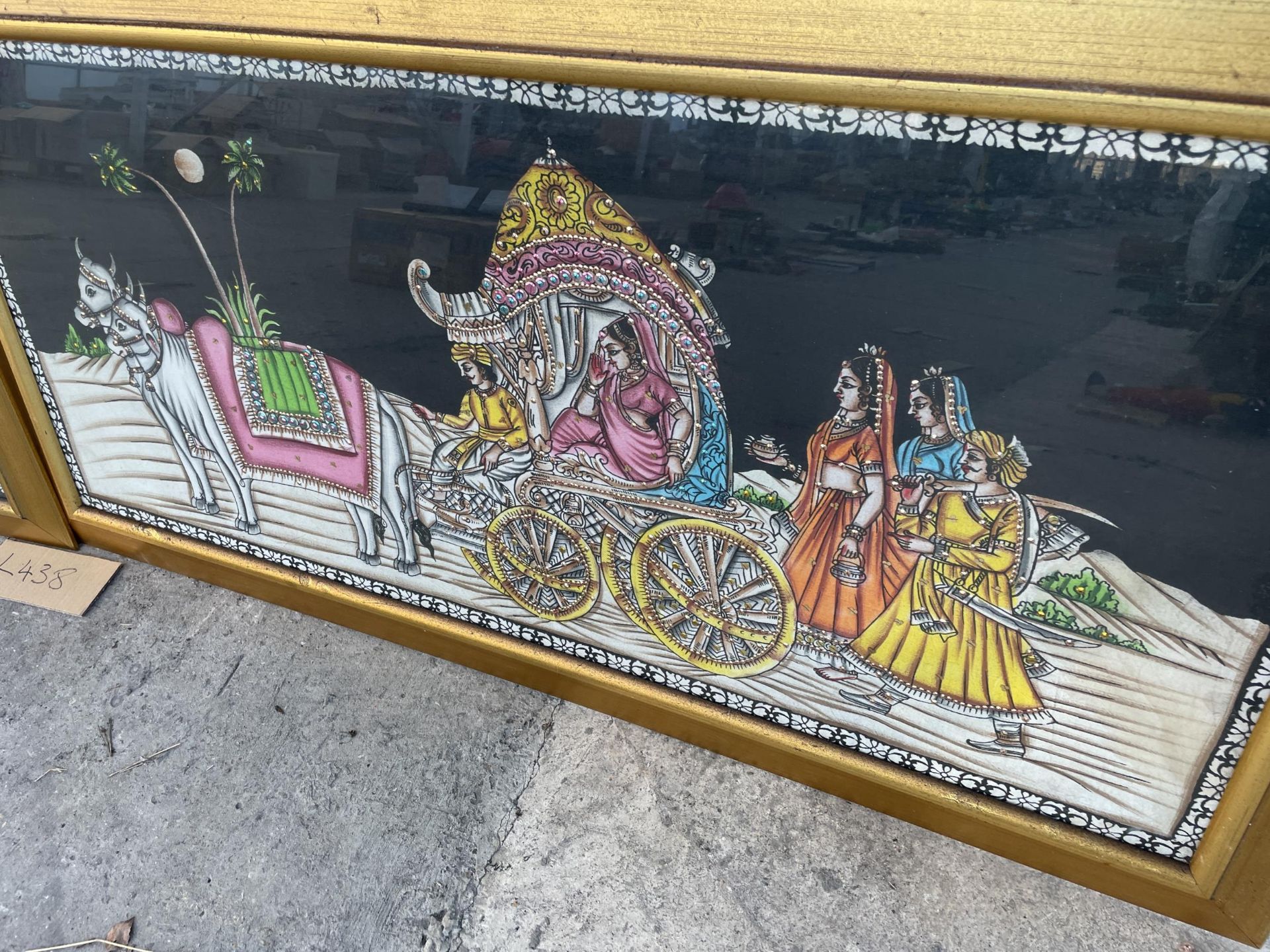 TWO GILT FRAMED PRINTS OF INDIAN SCENES - Bild 2 aus 5