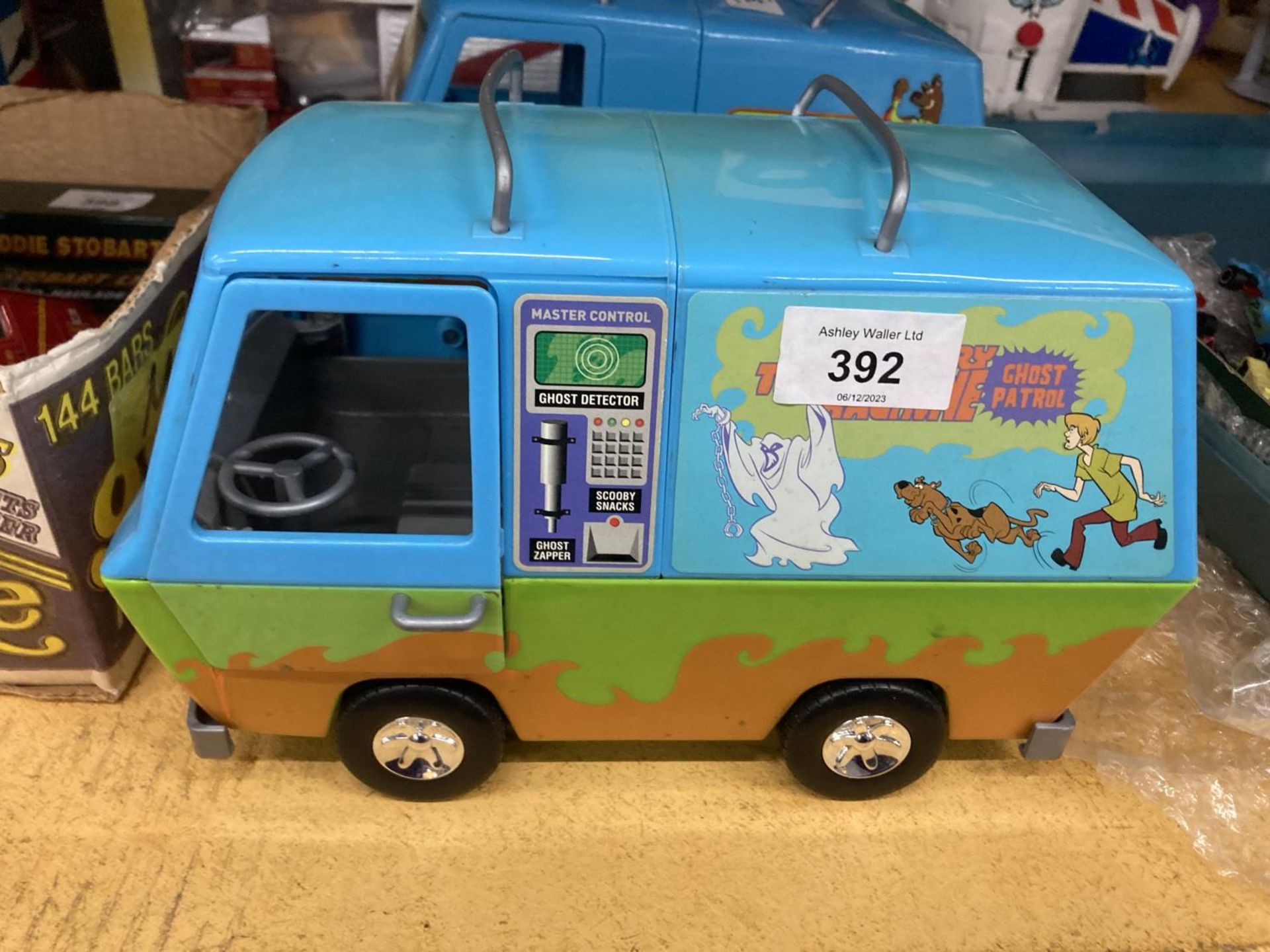 A SCOOBY DAY MYSTERY MACHINE VAN GHOST PATROL AND FULL SET OF CHARACTER FIGURES