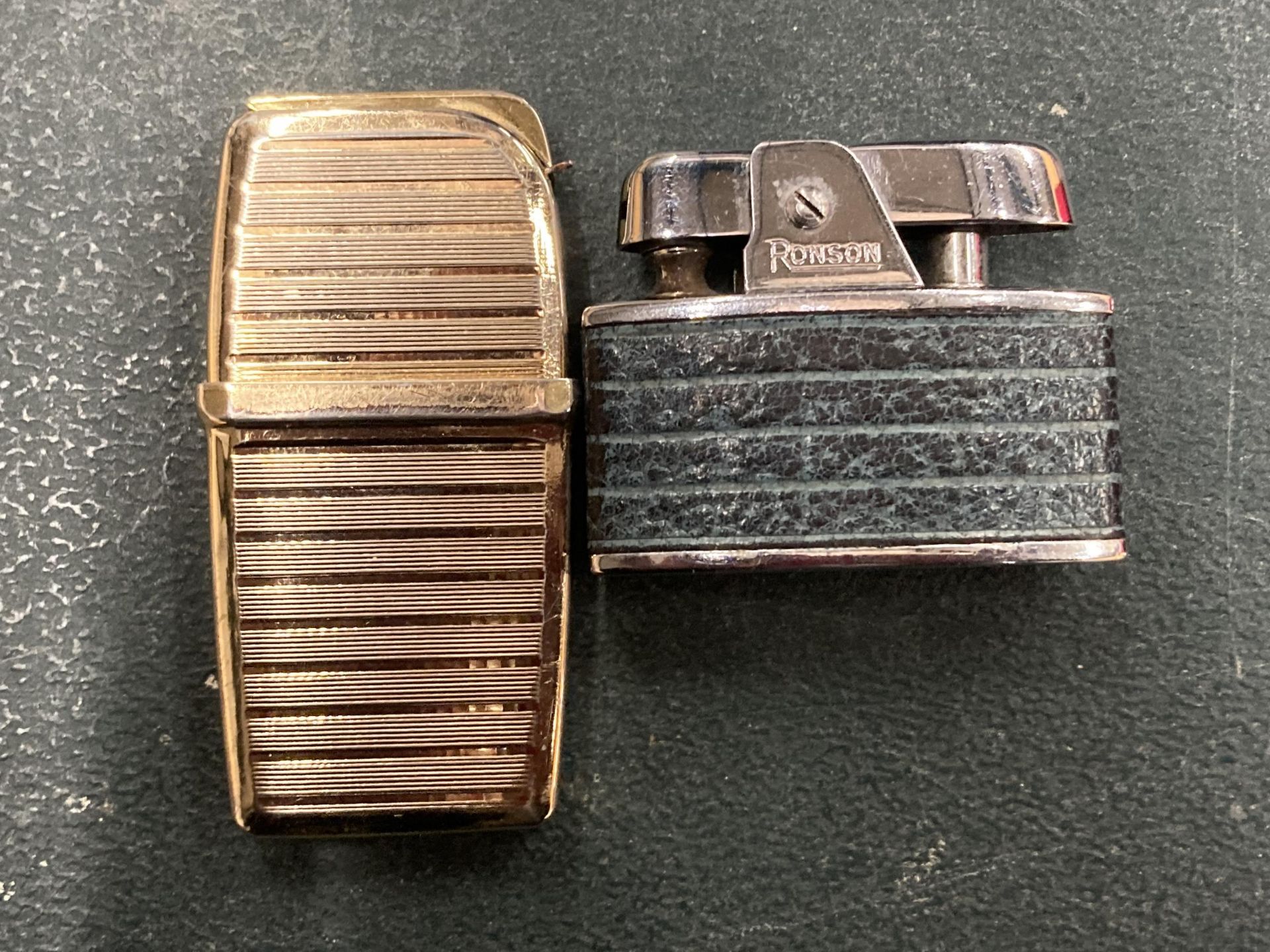 TWO VINTAGE LIGHTERS TO INCLUDE RONSON EXAMPLE