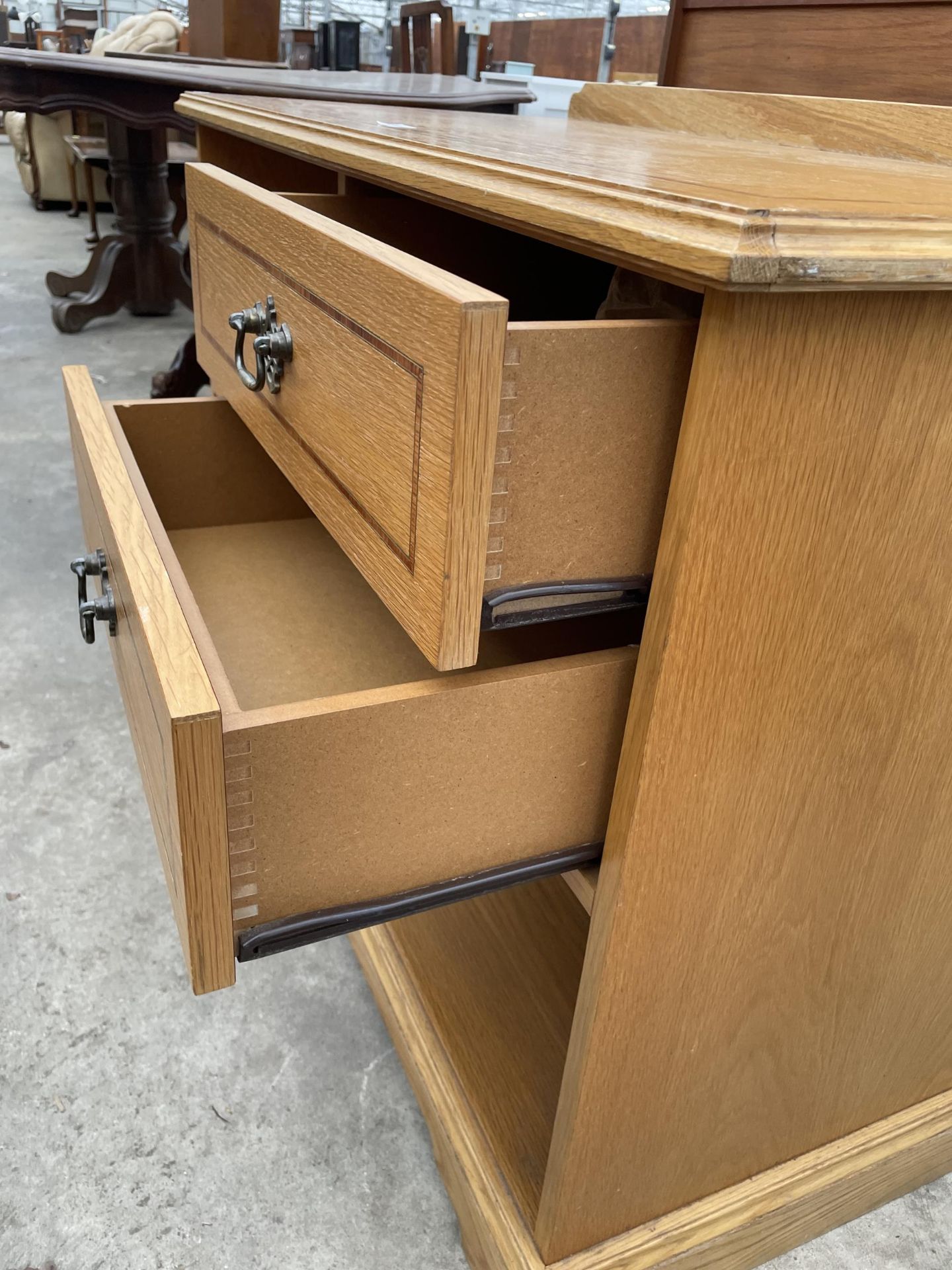 A CURTIS FURNITURE OAK WORK STATION, 43" WIDE - Image 2 of 3