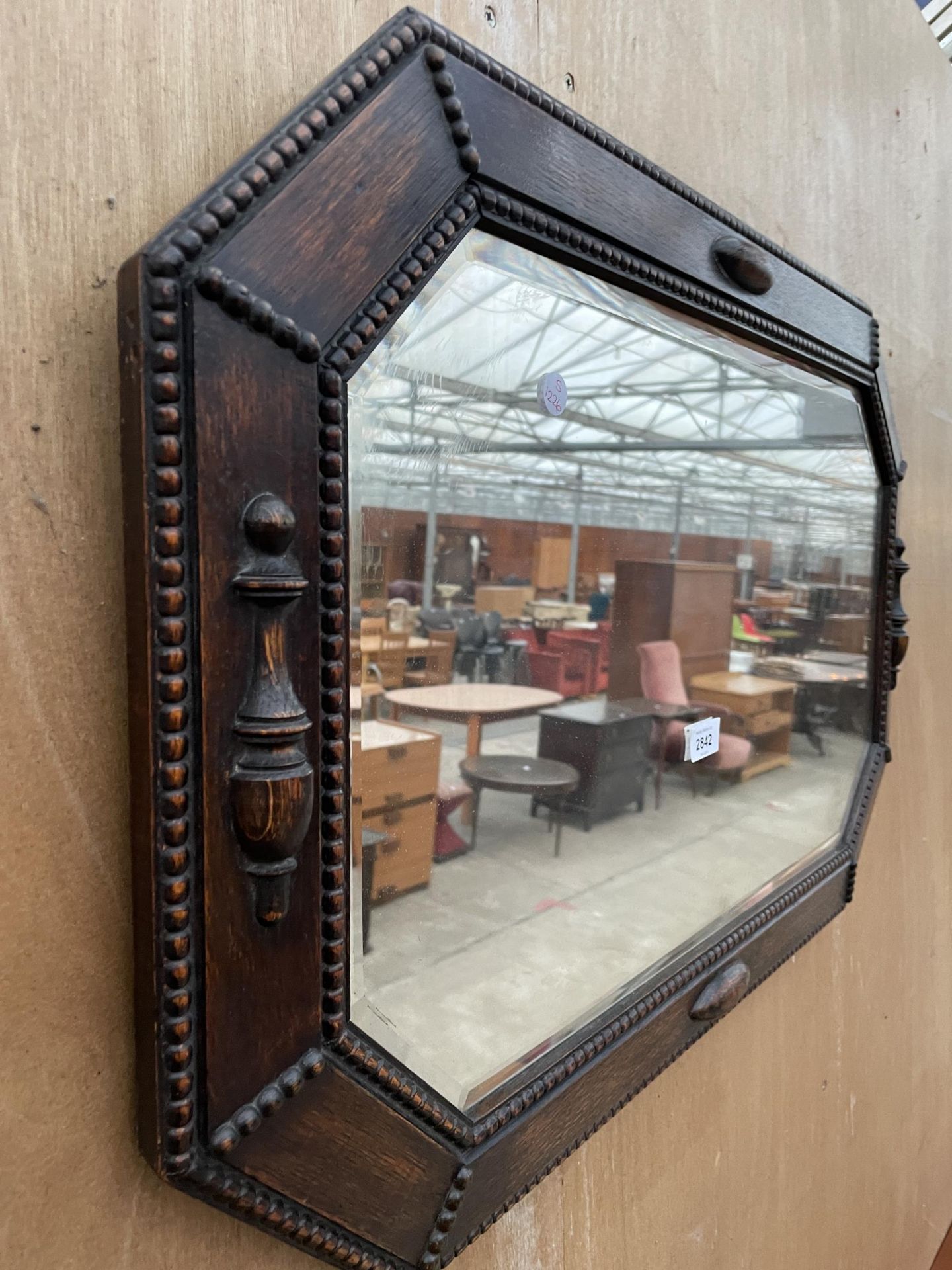AN EARLY 20TH CENTURY OAK WALL MIRROR, 31 X 20" - Image 2 of 3