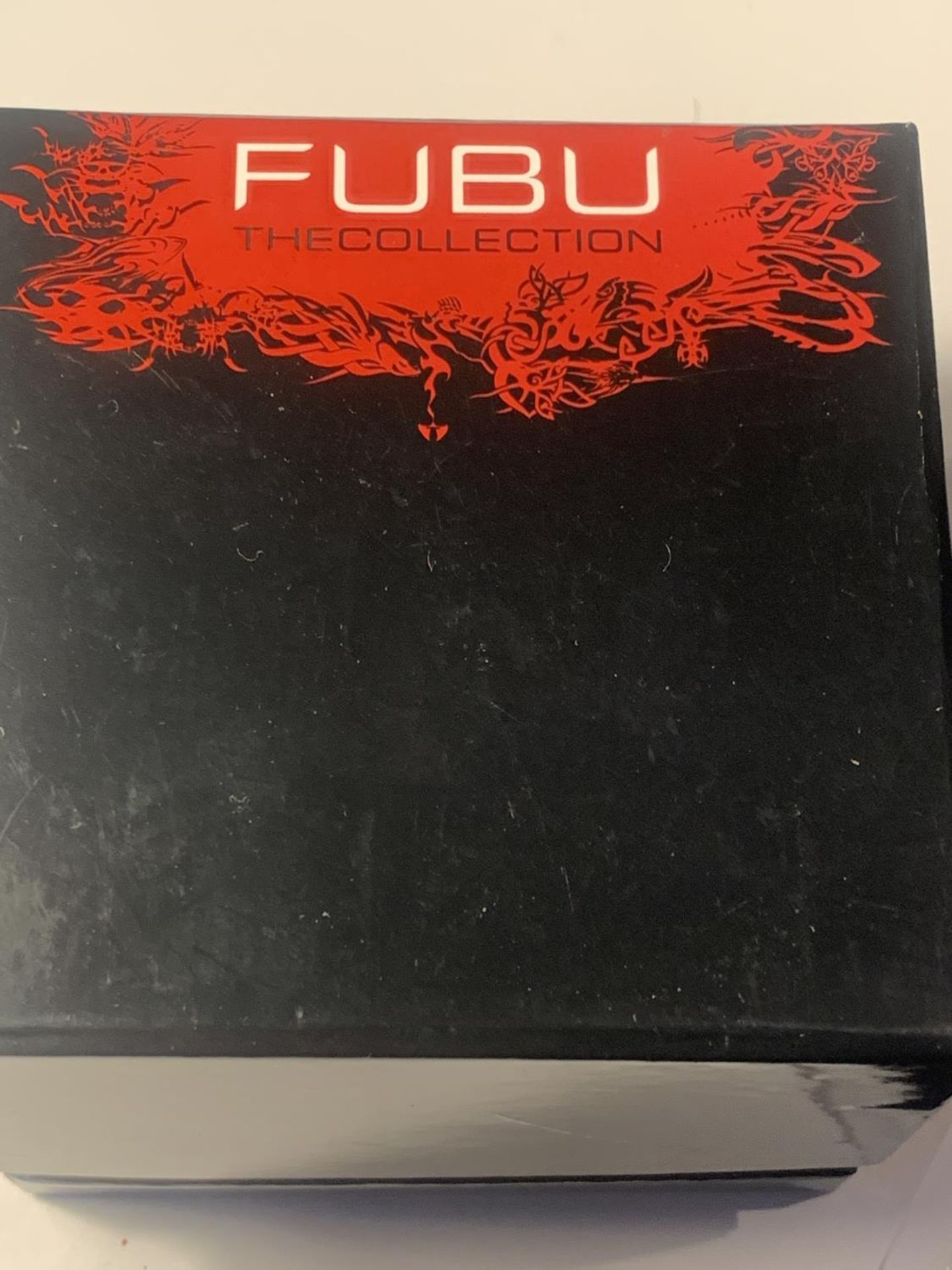 AN AS NEW AND BOXED FUBU WRISTWATCH SEEN WORKING BUT NO WARRANTY - Bild 4 aus 4