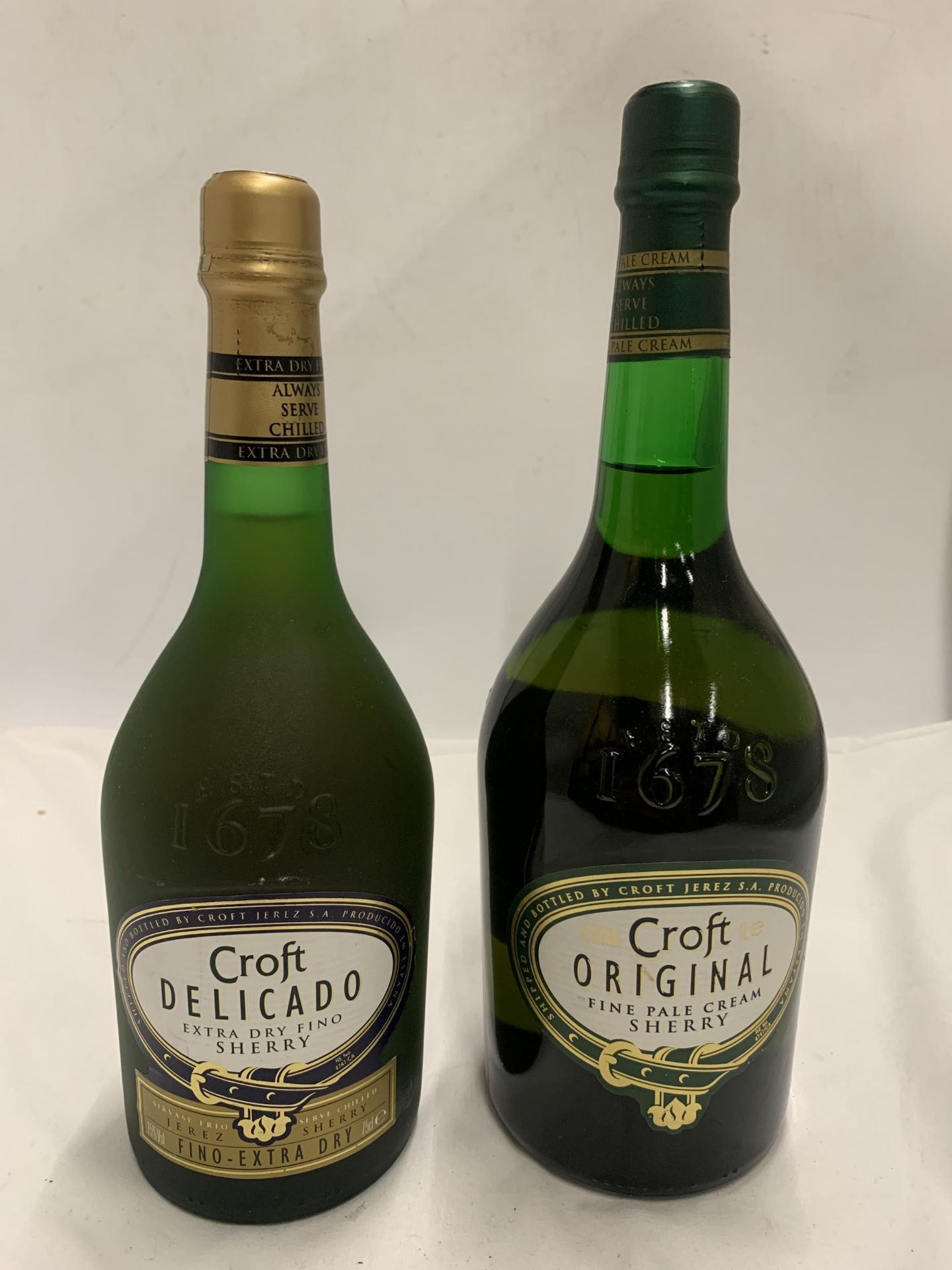 TWO 75CL BOTTLES - CROFT ORIGINAL PALE CREAM SHERRY AND DELICADO EXTRA DRY SHERRY