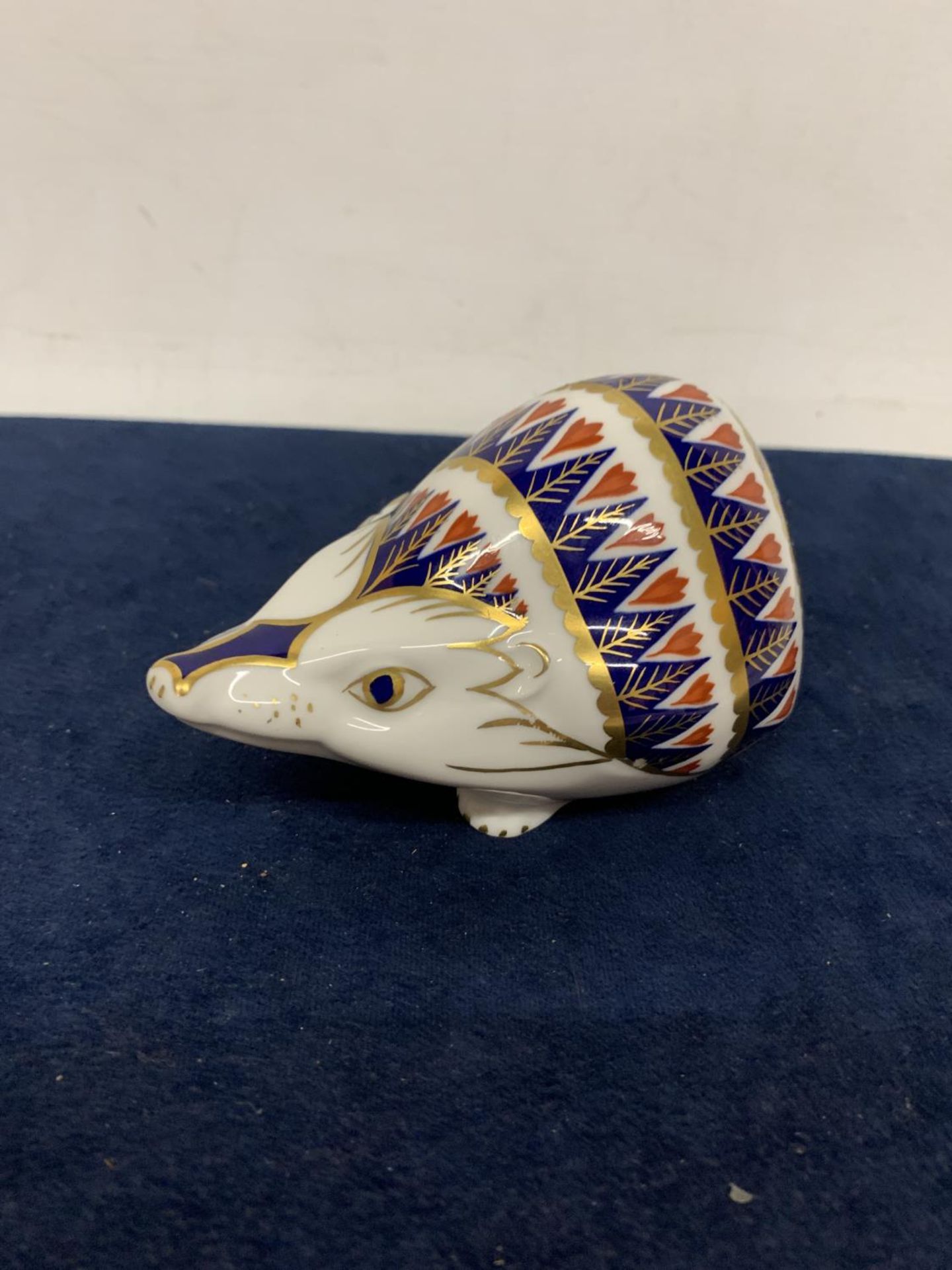 A ROYAL CROWN DERBY HEDGEHOG (SECOND)