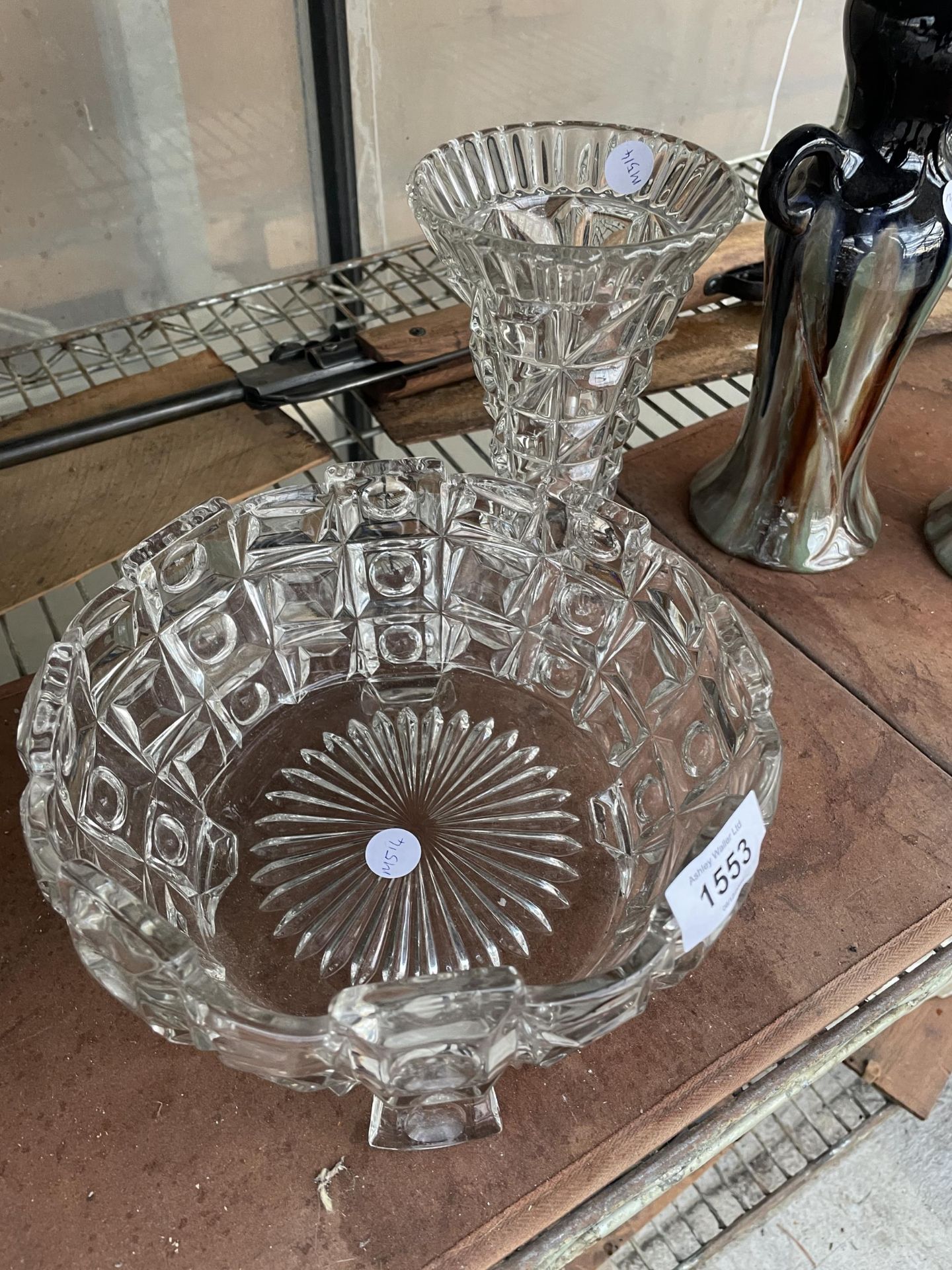 A HEAVY CUT GLASS BOWL AND VASE - Image 2 of 2