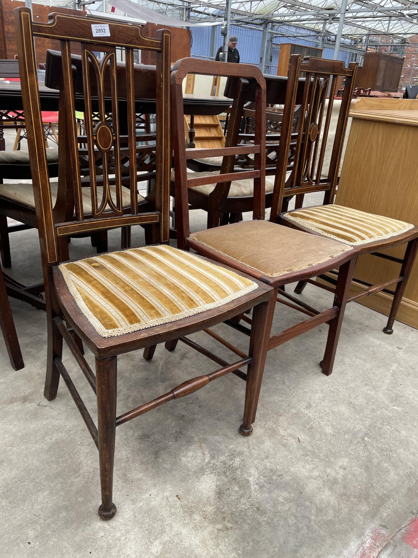 A PAIR OF EDWARDIAN MAHOGANY AND INLAID BEDROOM CHAIRS AND SIMILAR CHAIR - Image 2 of 3