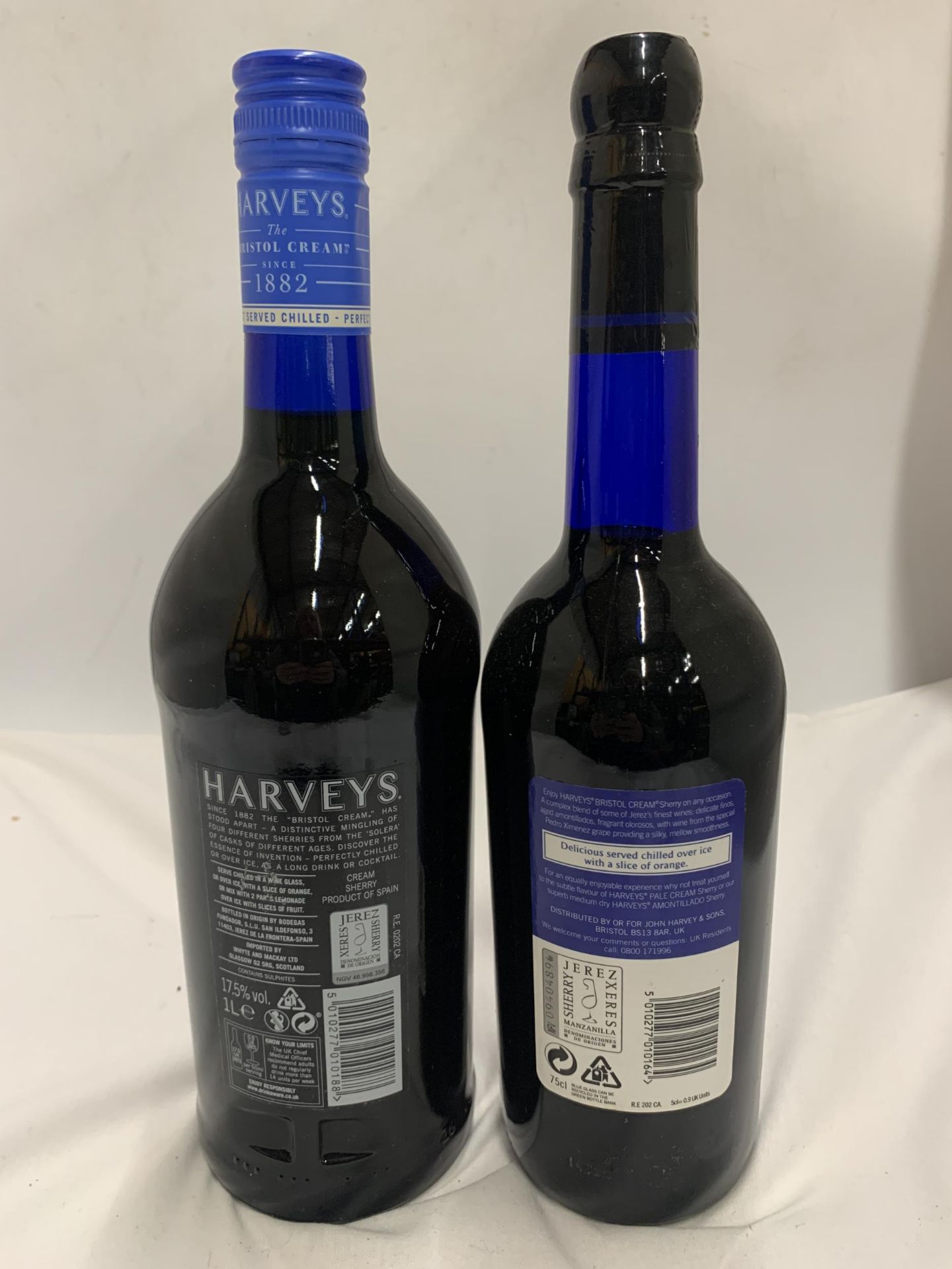 TWO BOTTLES - 1L HARVEY'S SOLERA SHERRY AND 75CL HARVEY'S BRISTOL CREAM - Image 2 of 2