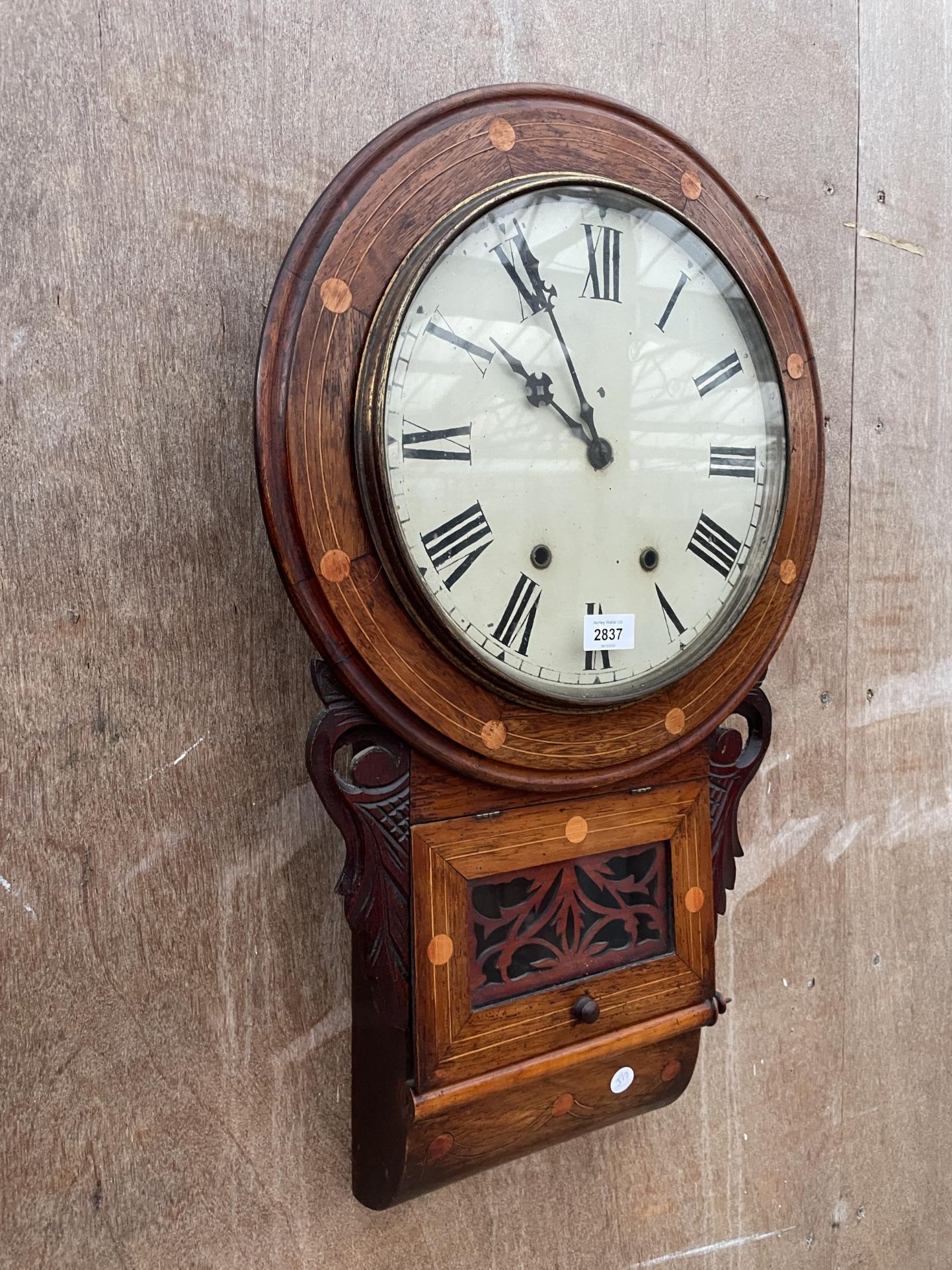A VICTORIAN EIGHT-DAY WALL CLOCK WITH ENAMEL DIAL AND ROMAN NUMERALS