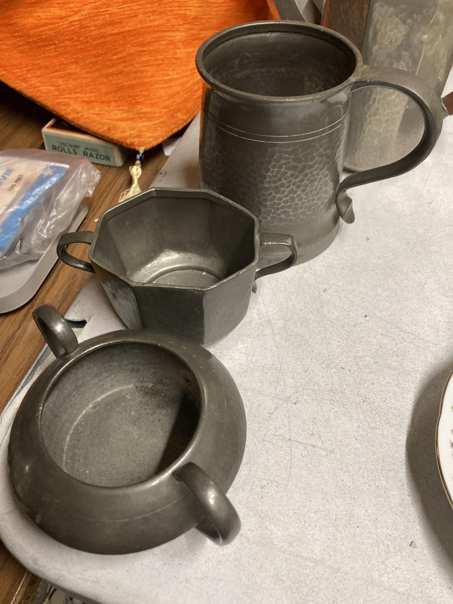 FOUR VINTAGE TUDRIC PEWTER ITEMS - TWO COFFEE POTS AND TWO SUGAR BOWLS, NO. 01650 BY LIBERTY'S OF - Image 3 of 5
