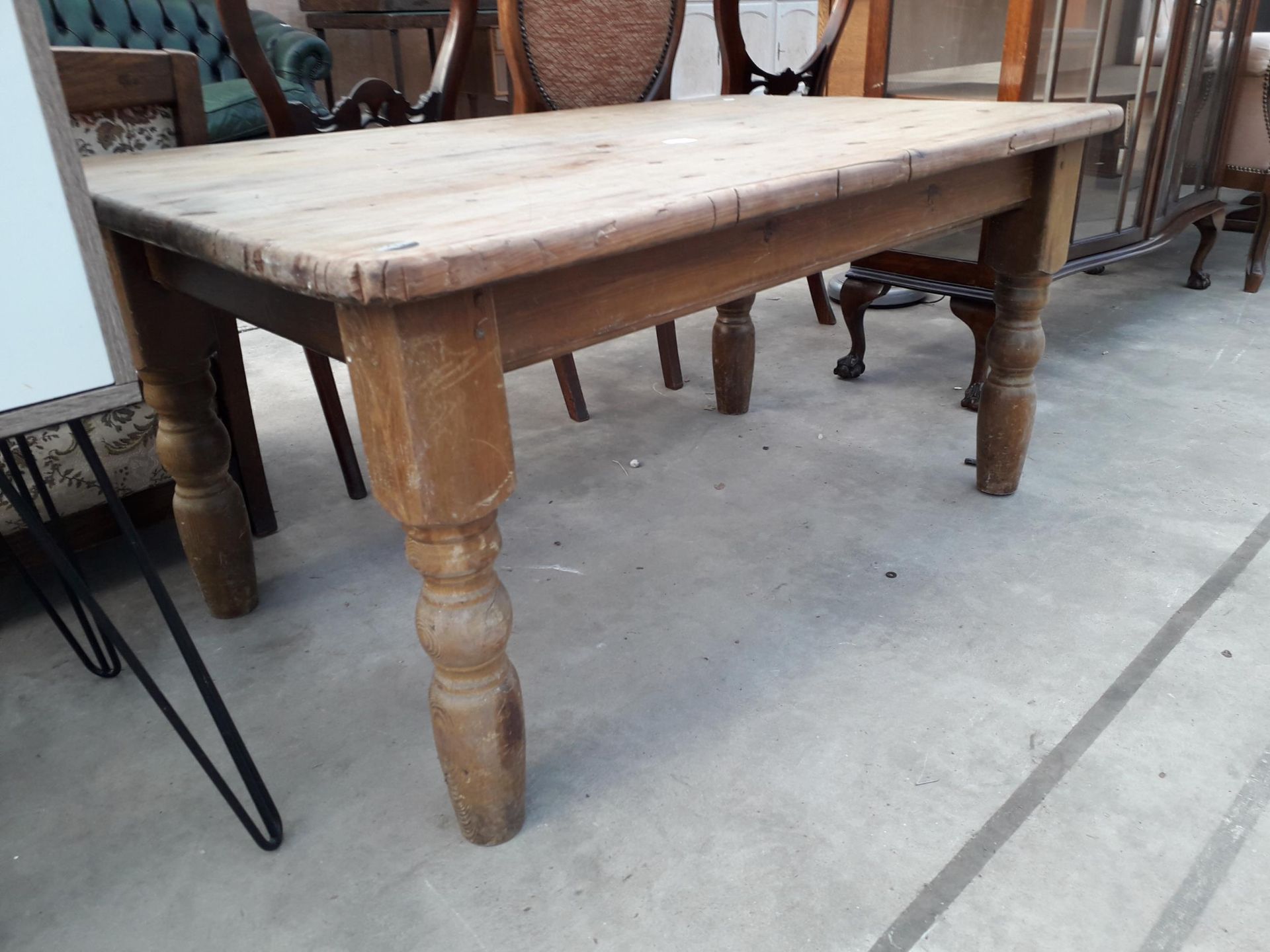 A PINE COFFEE TABLE ON TURNED LEGS, 48 X 29" - Image 2 of 2