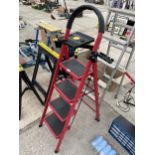 A FOUR RUNG NON SLIP STEP LADDER