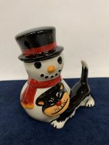 A LORNNA BAILEY HAND PAINTED AND SIGNED SNOWMAN CAT FIGURE