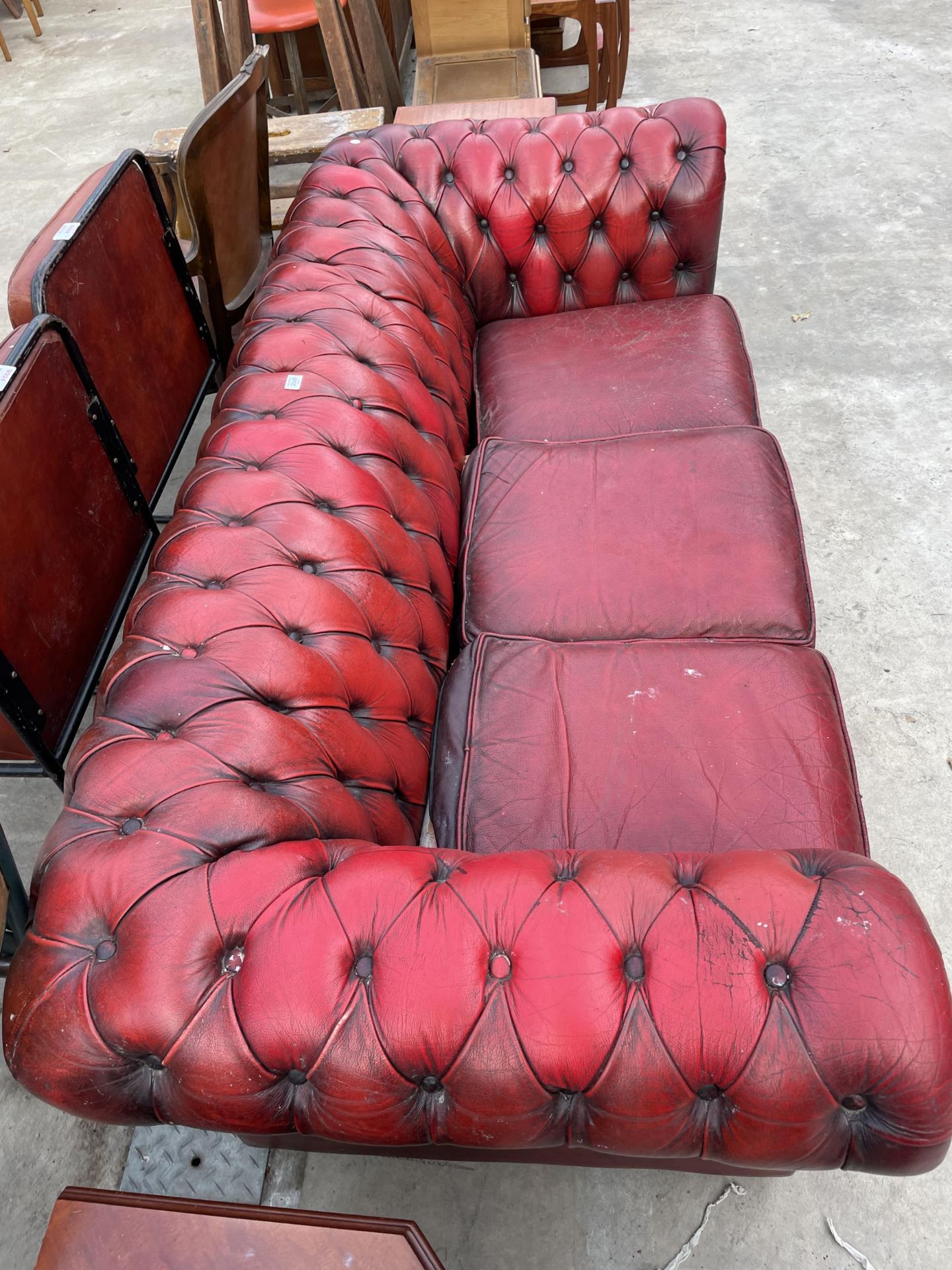 A CHESTERFIELD THREE SEATER OXBLOOD SETTEE - Image 3 of 3
