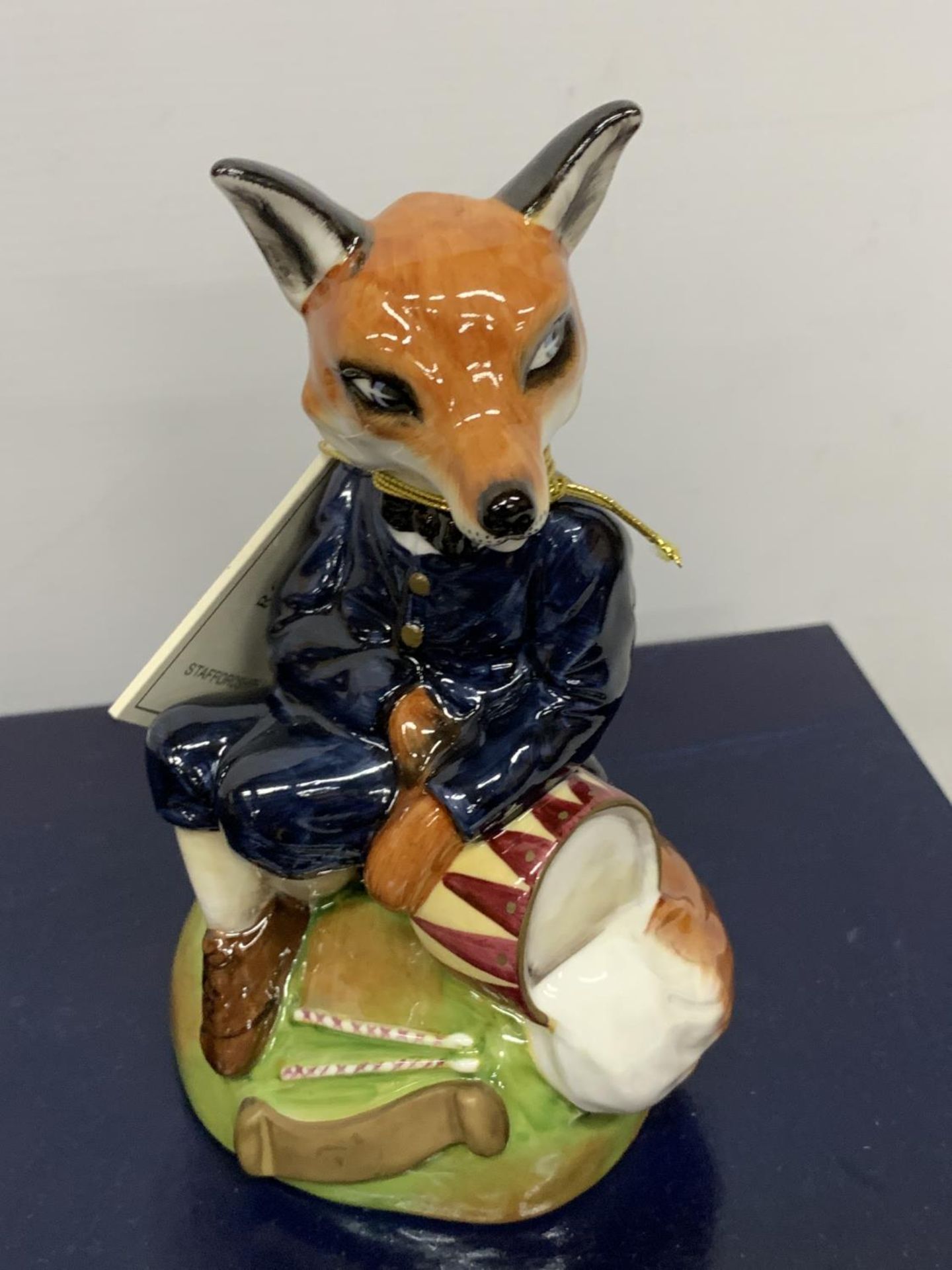 TWO HAND PAINTED AND BOXED LIMITED EDITION ROYAL STRATFORD FOX FIGURES ONE 726/2500 THE OTHER 724/ - Image 4 of 6