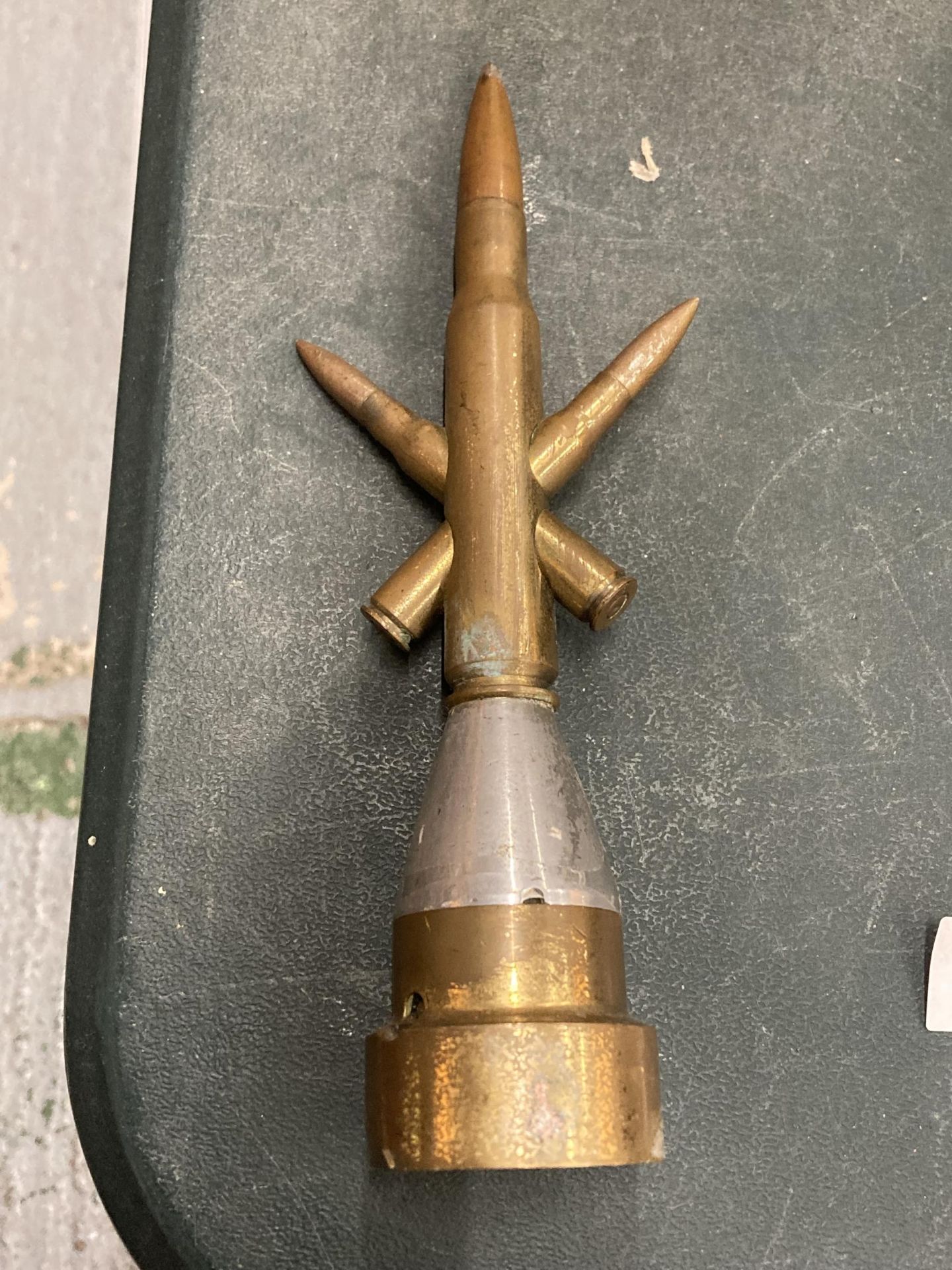 A TRENCH ART MISSILE WITH TRAVERSING BULLETS - Bild 2 aus 3