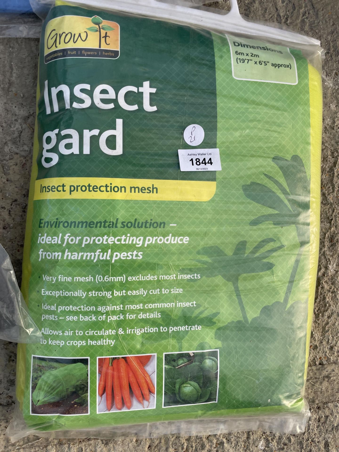 THREE NEW AND PACKAGED TARPUALIN SHEETS AND AN INSECT GUARD - Image 2 of 3