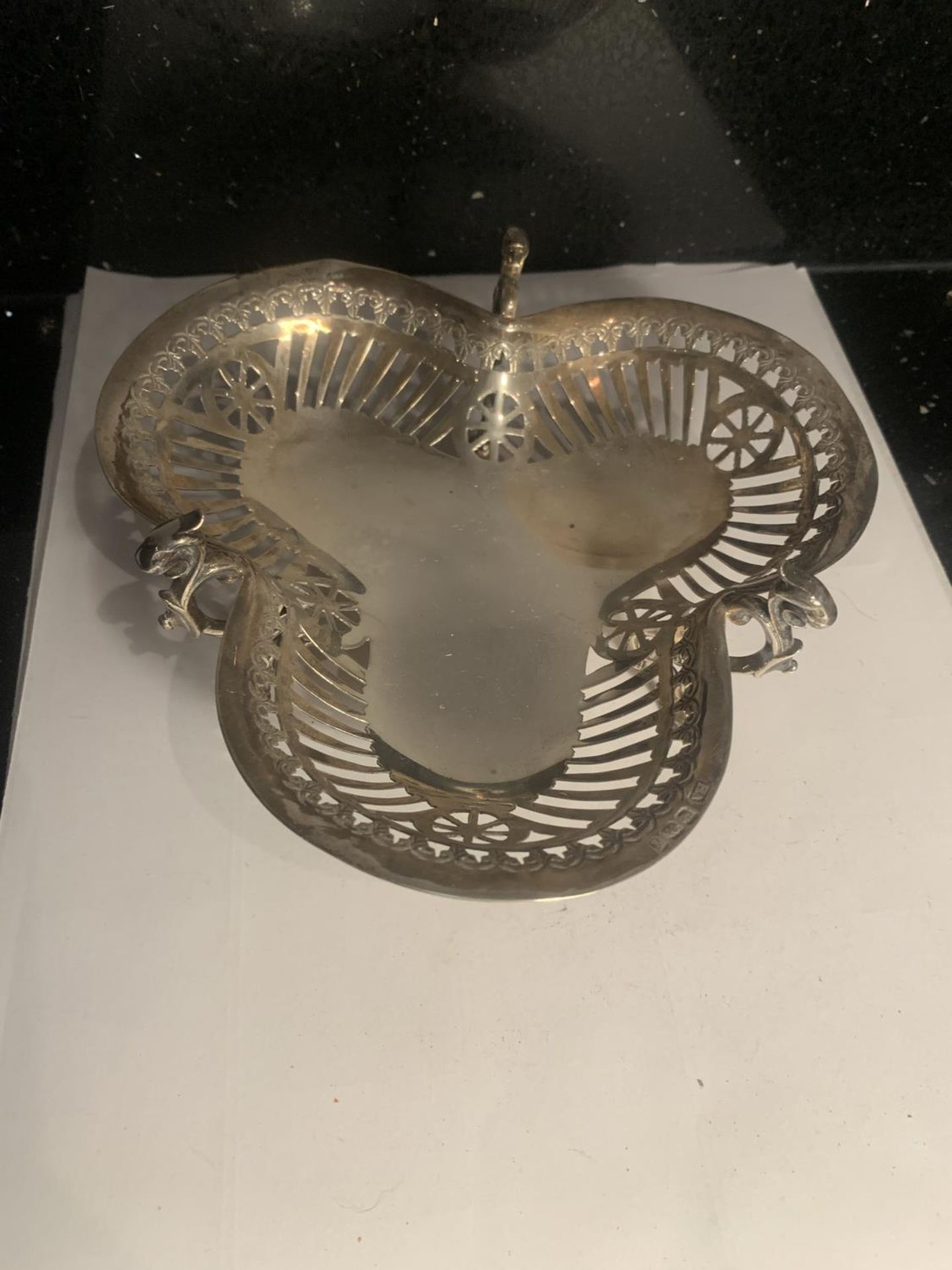 A HALLMARKED SHEFFIELD THREE FOOTED DISH GROSS WEIGHT 150.3 GRAMS