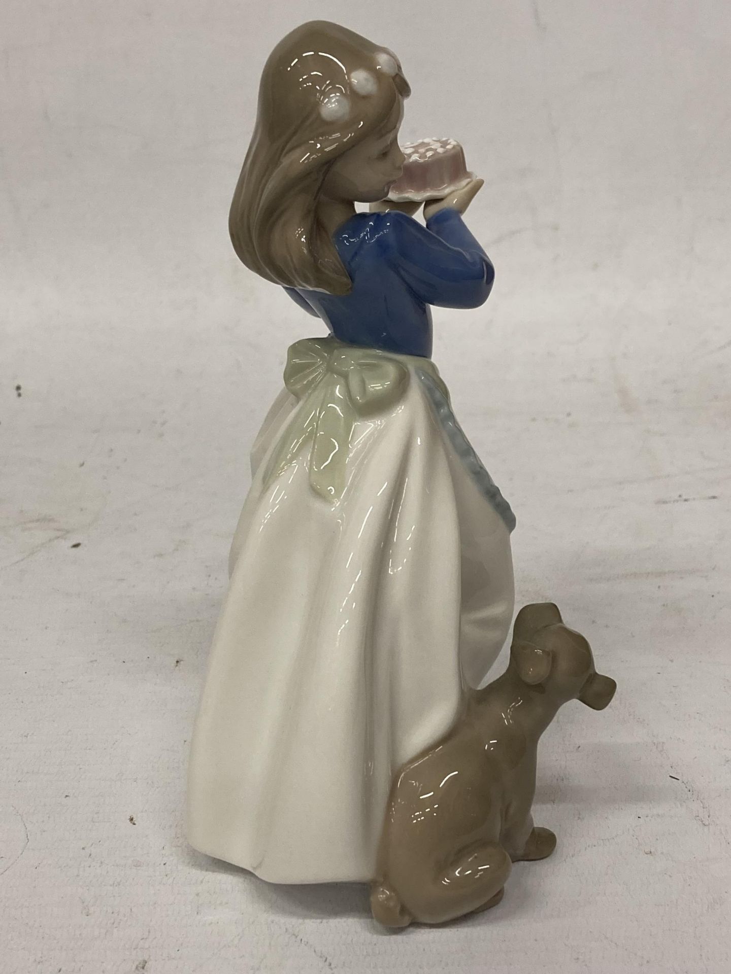 A NAO FIGURINE OF A GIRL WITH A BIRTHDAY CAKE AND PUPPY - Image 2 of 4