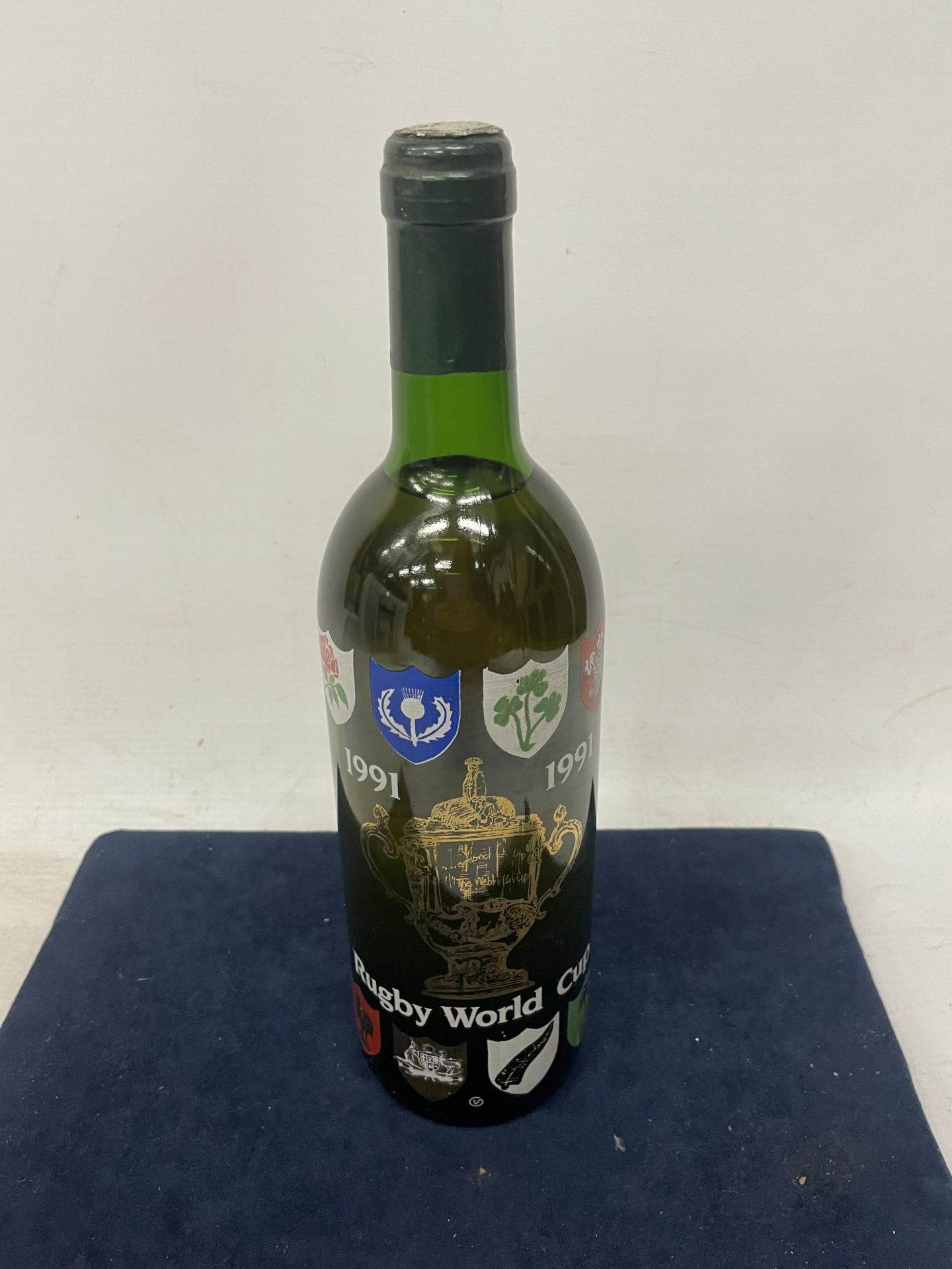 1 X 75CL BOTTLE - 1991 RUGBY WORLD CUP BOREDAUX WINE