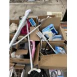 AN ASSORTMENT OF HOUSEHOLD CLEARANCE ITEMS