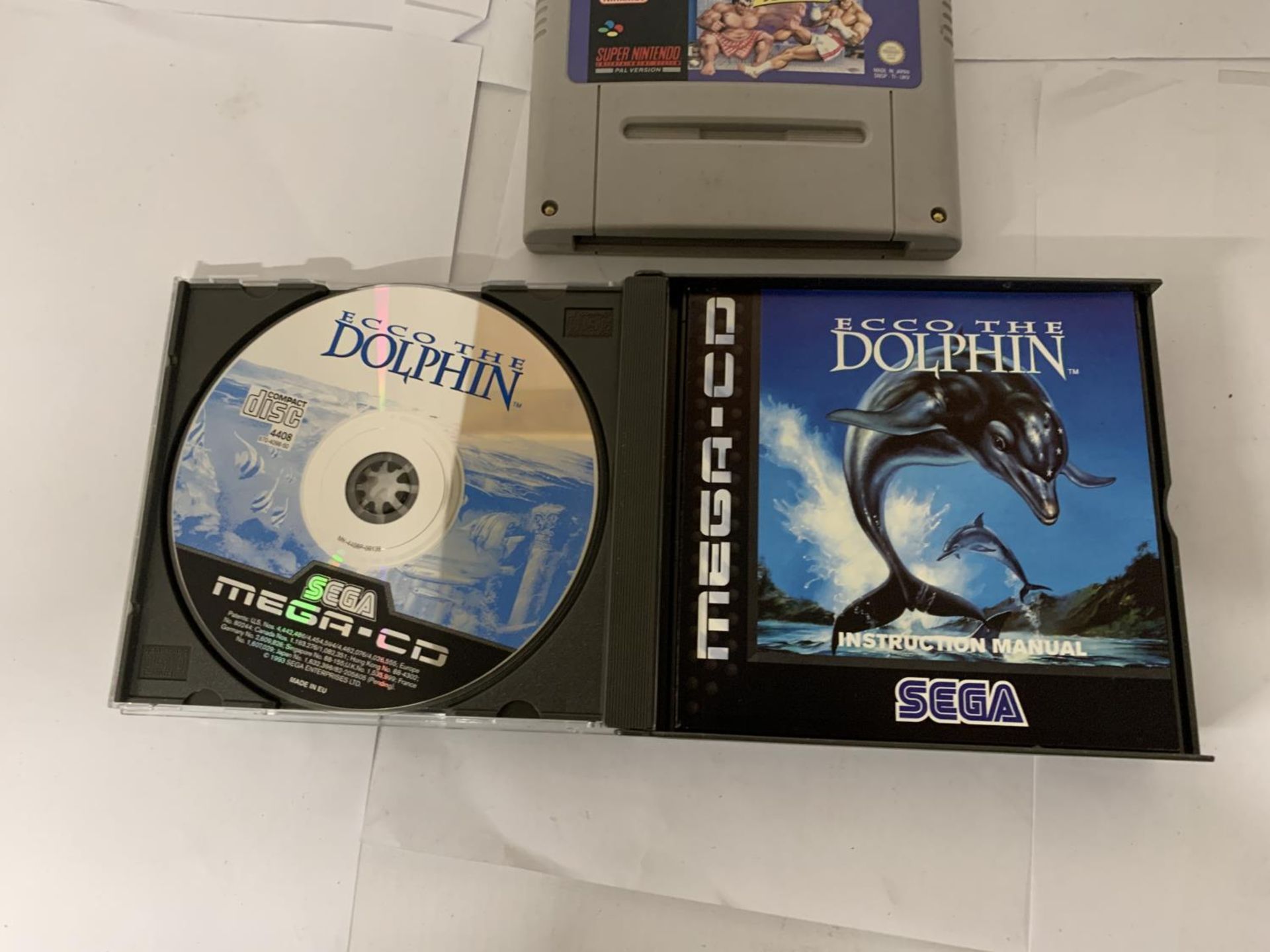 THREE SEGA GAMES INCLUDING STAR WARS ROGUE SQUADRON, STREET FIGHTER II AND ECCO THE DOLPHIN - Image 4 of 4