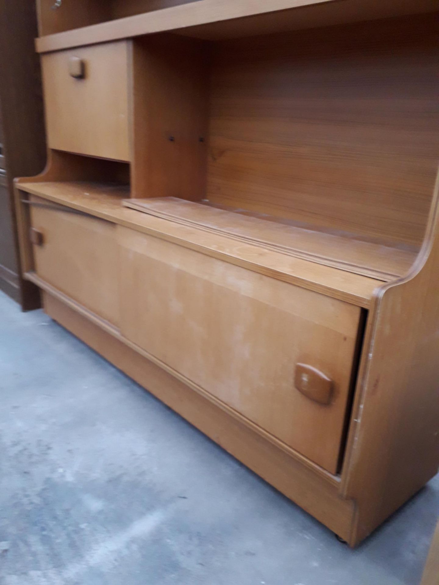 A RETRO TEAK STATEROOM LOUNGE UNIT WITH OPEN SHELVES, SLIDING DOORS AND CUPBOARD WITH DROP-DOWN - Image 2 of 2