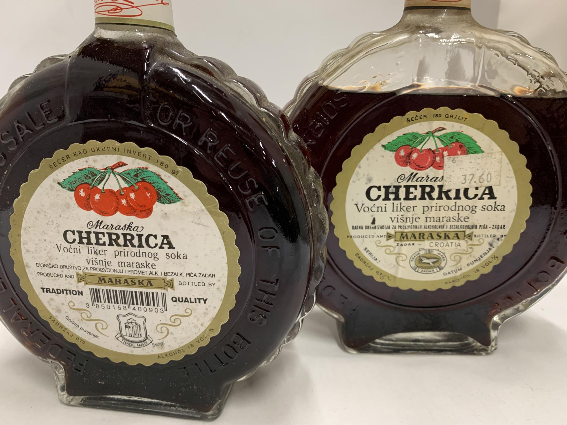 TWO 75CL BOTTLES - MARASKA CHERRICA 18% LIQUEUR - Bild 2 aus 2