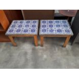 A PAIR OF MODERN COFFEE TABLES WITH BLUE AND WHITE TILED TOPS, 26 X 20" EACH