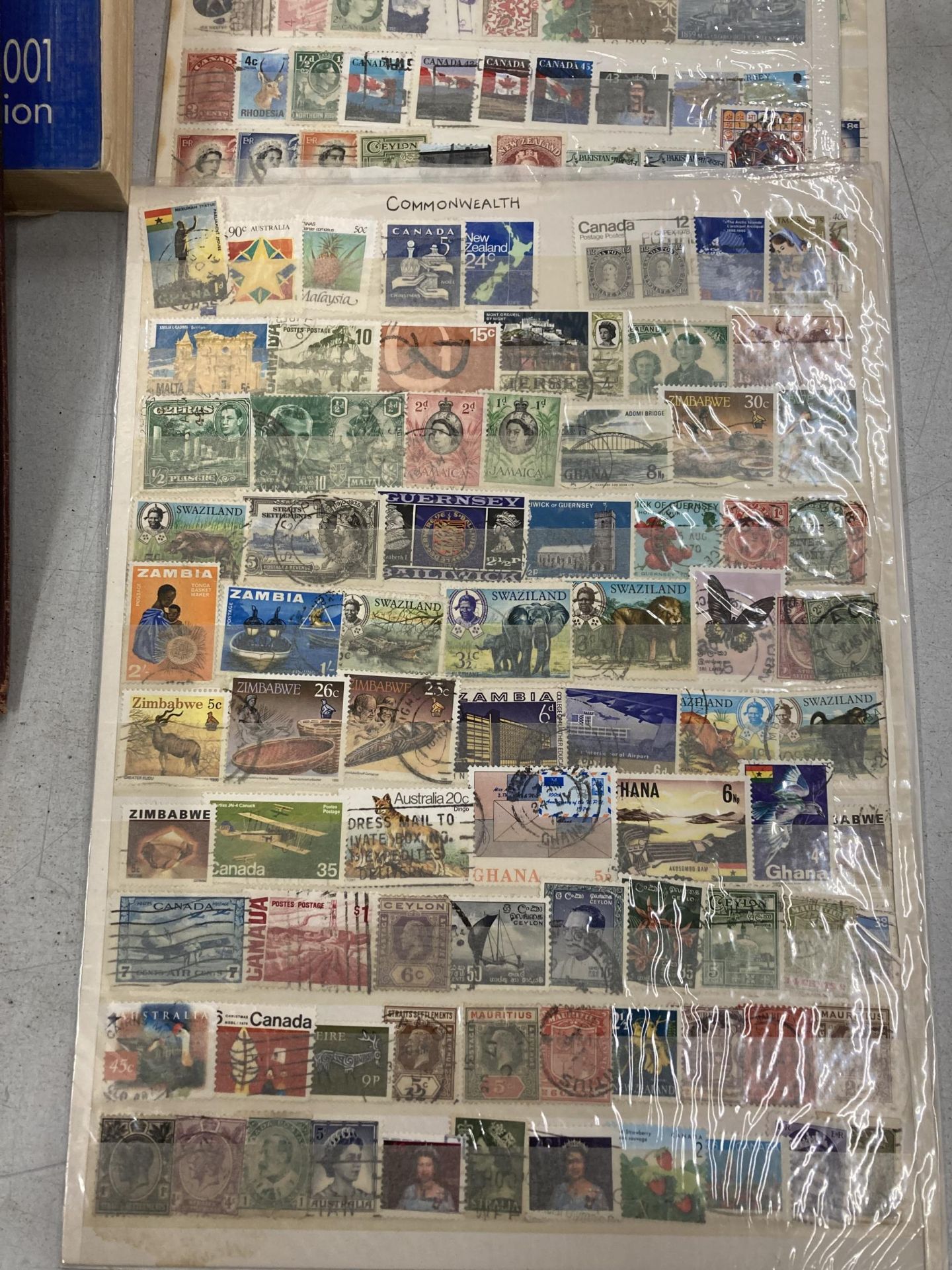 A COLLECTION OF STAMPS, COMMENWEALTH EXAMPLES ON SHEETS, WORLD POSTAGE ALBUM, STANLEY GIBBONS - Bild 3 aus 8