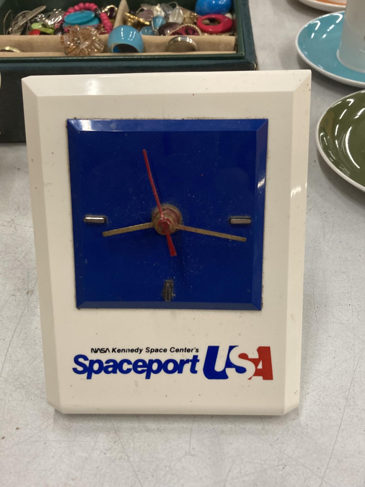 A VINTAGE NASA KENNEDY SPACE CENTER CLOCK