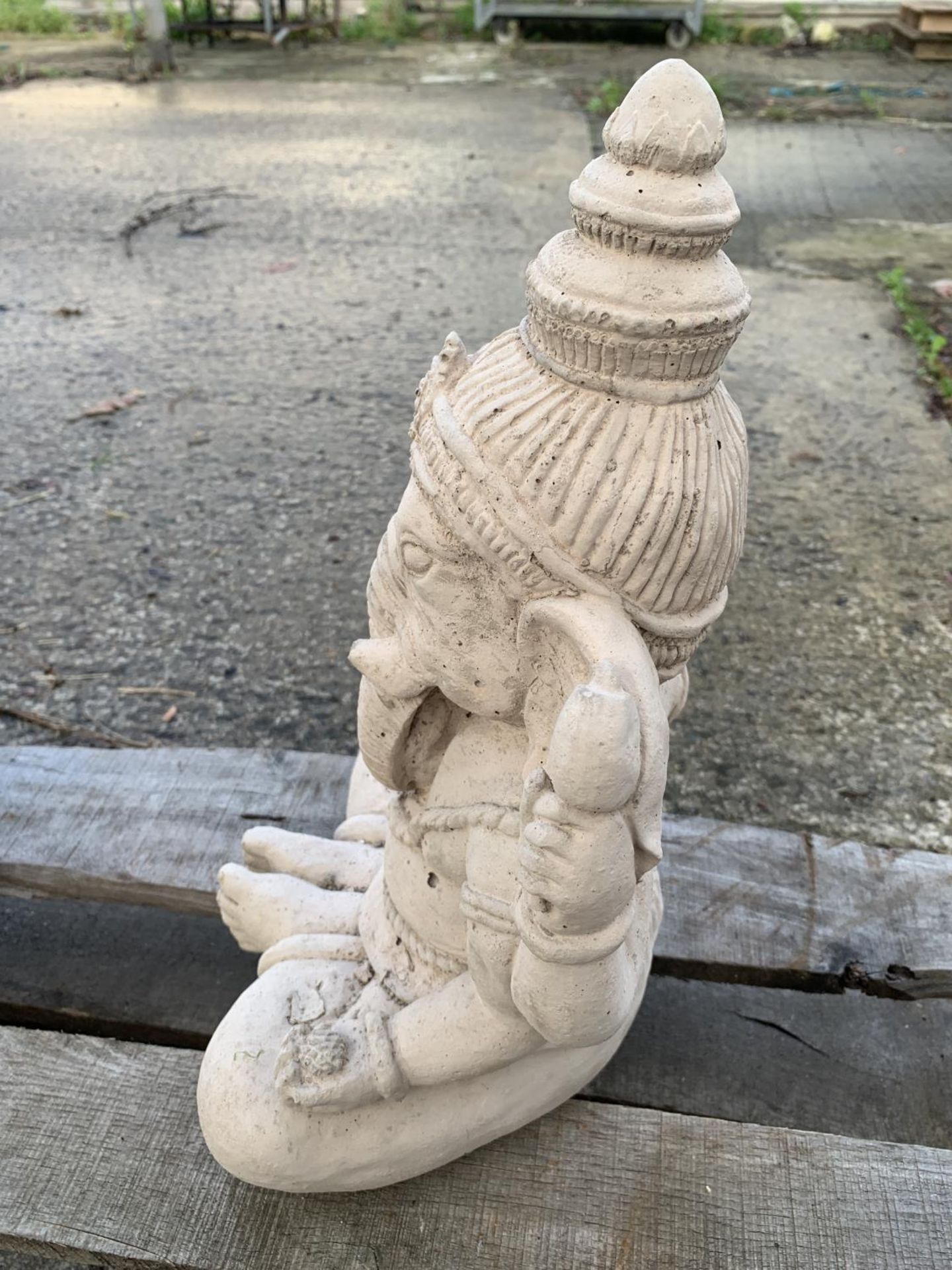 A CONCRETE GANESH FIGURE NO VAT - Image 2 of 4