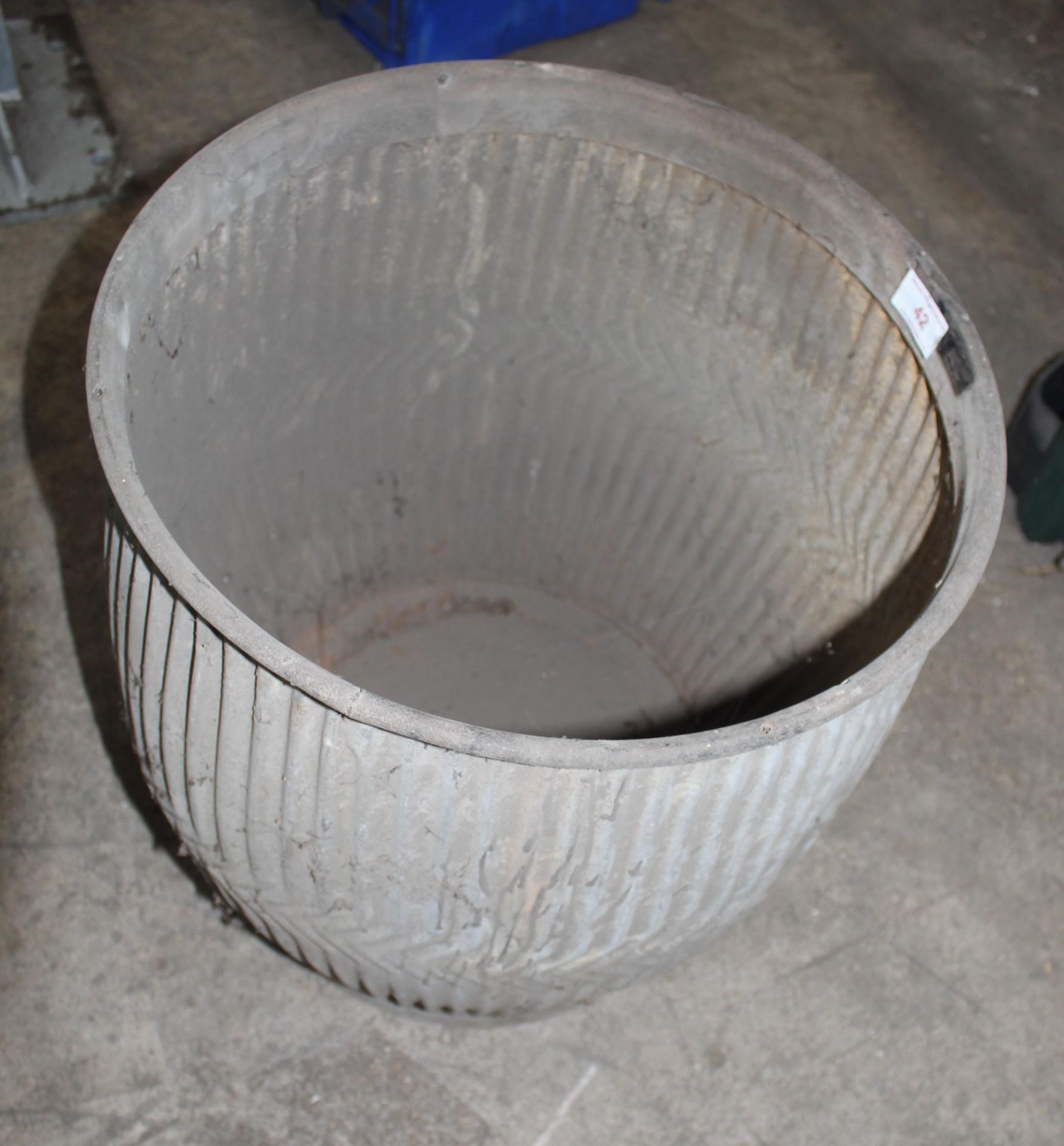 A VINTAGE GALVANISED DOLLEY TUB (H:53CM) - Image 2 of 2