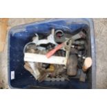 A BOX OF ASSORTED TOOLS AND HARDWARE TO INCLUDE HAMMERS, TROWELS AND GUTTER BRACKETS ETC